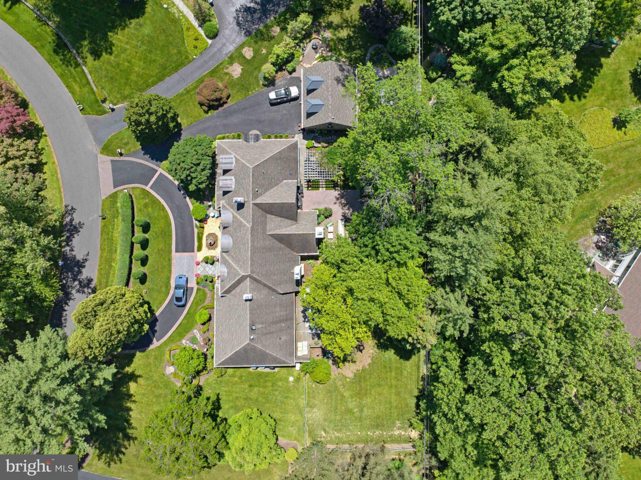 HUNTINGDON VALLEY - Residential