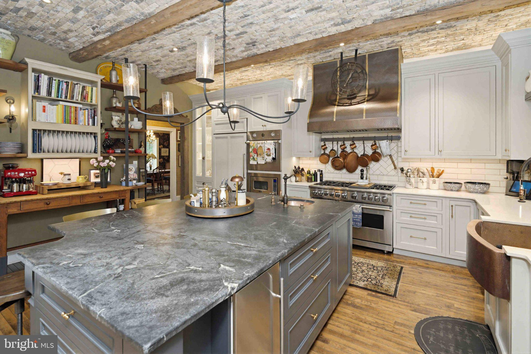 HUNTINGDON VALLEY - Residential