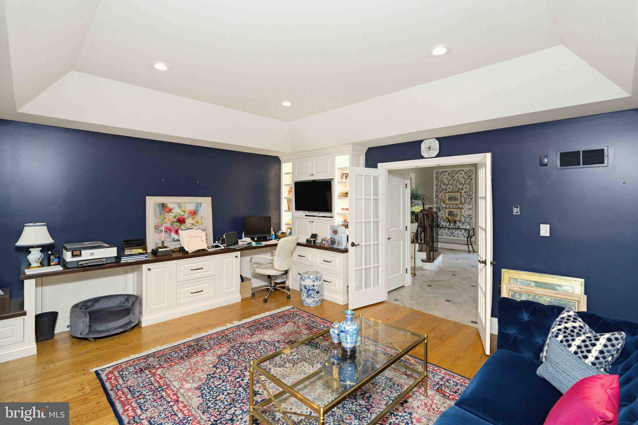 HUNTINGDON VALLEY - Residential