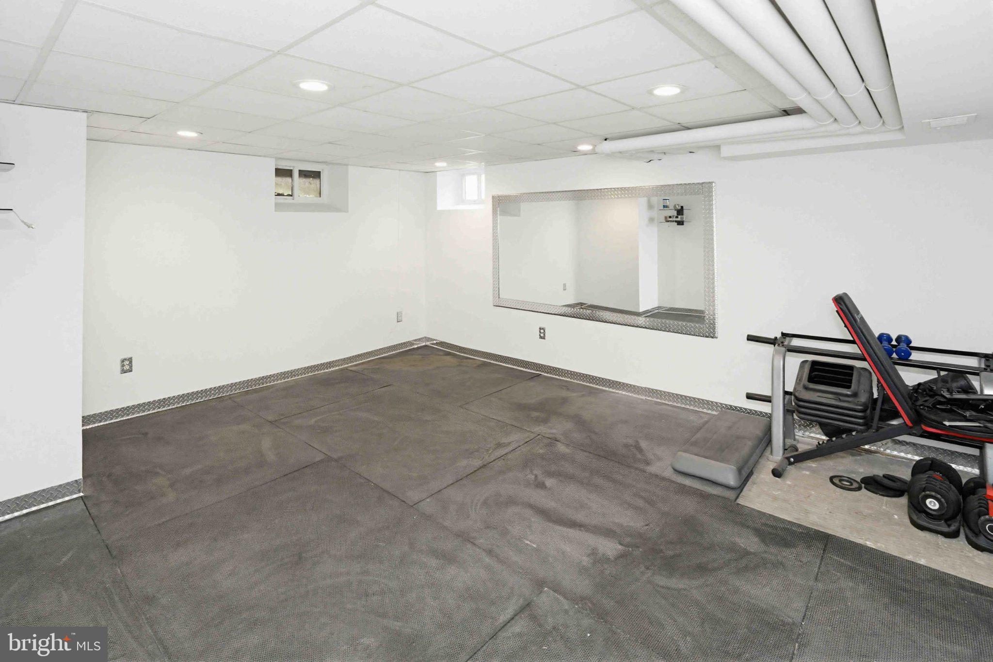 HUNTINGDON VALLEY - Residential