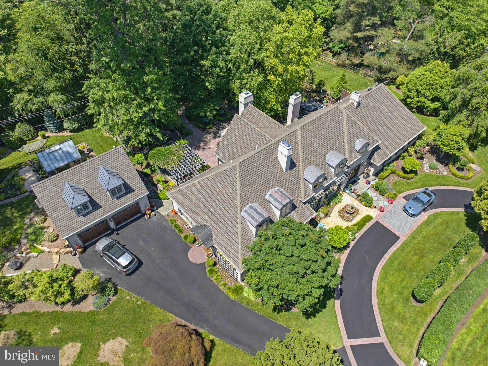 HUNTINGDON VALLEY - Residential