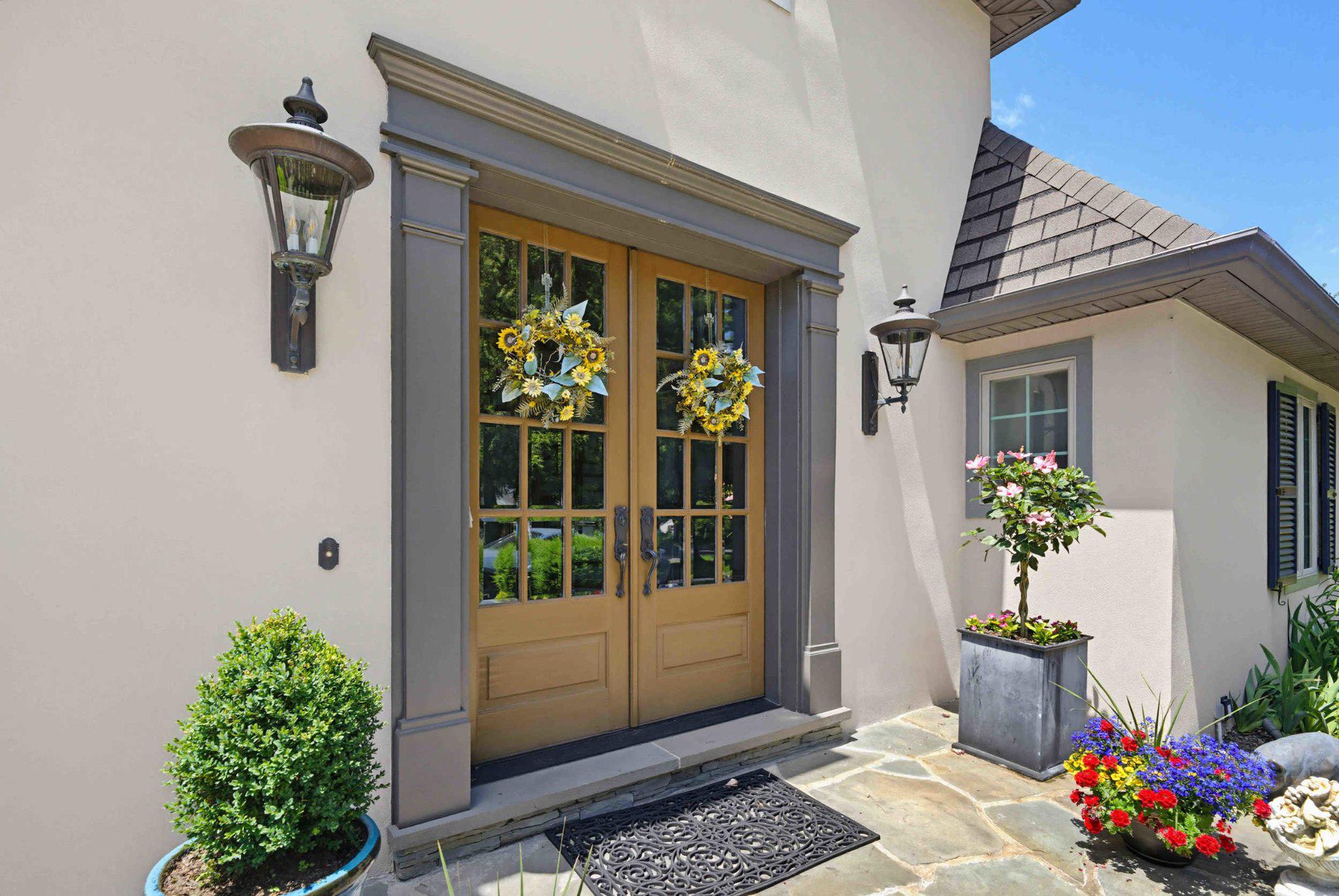 HUNTINGDON VALLEY - Residential