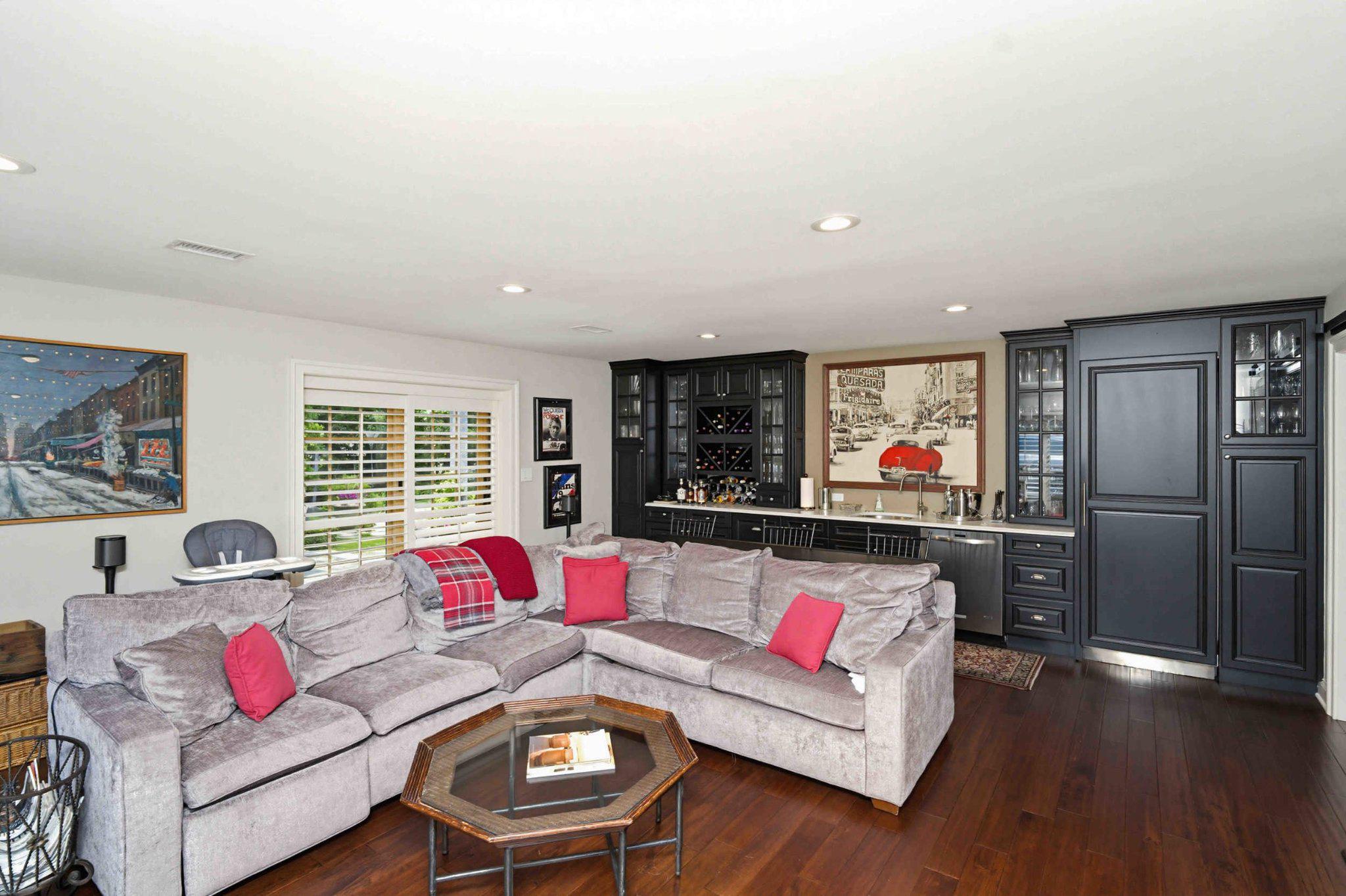 HUNTINGDON VALLEY - Residential