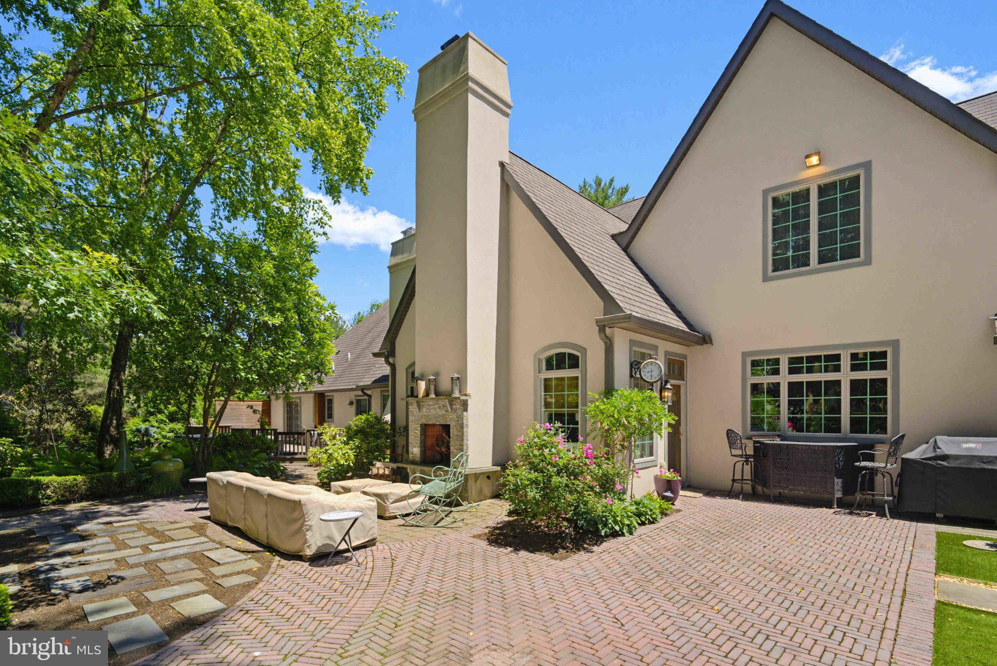 HUNTINGDON VALLEY - Residential