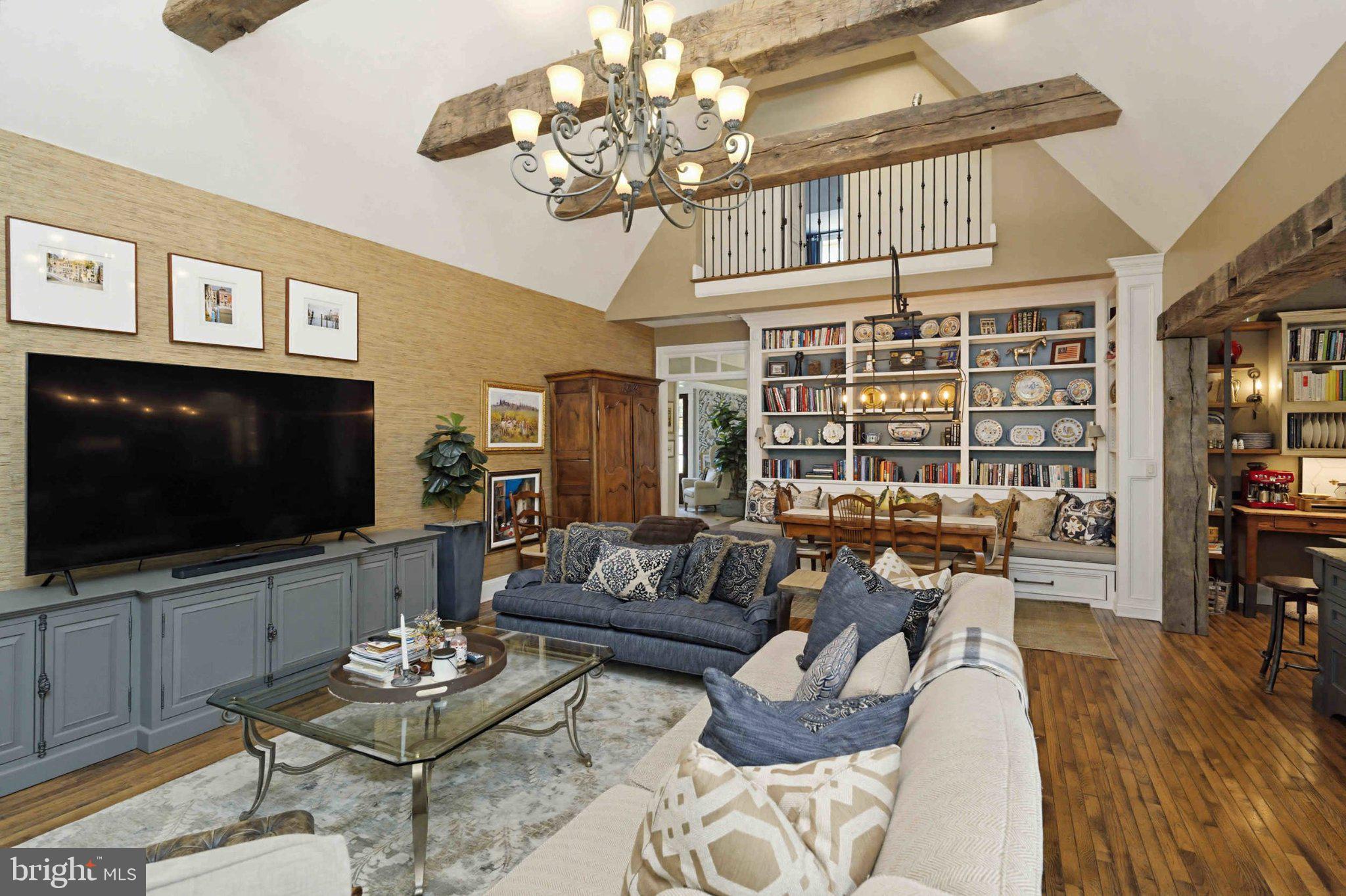 HUNTINGDON VALLEY - Residential