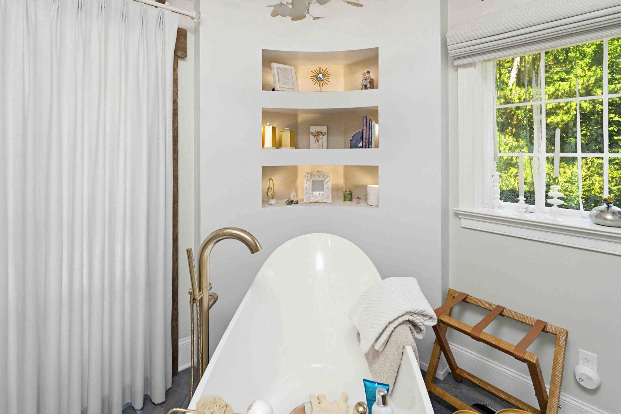 HUNTINGDON VALLEY - Residential