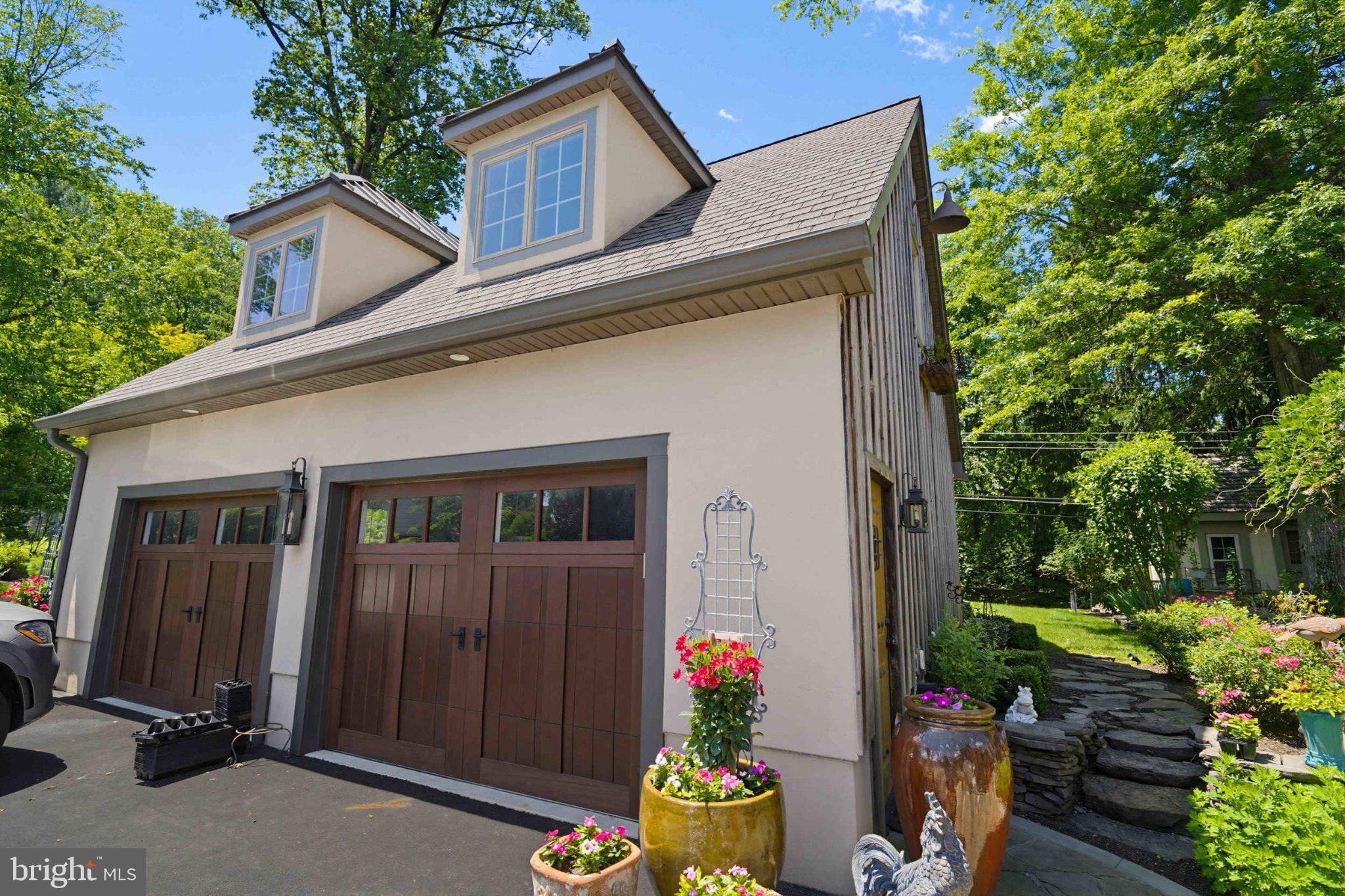 HUNTINGDON VALLEY - Residential