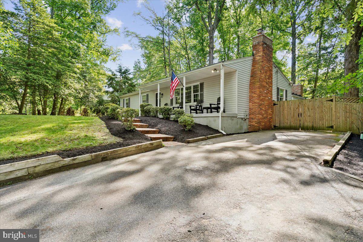 ANNAPOLIS ROADS - Residential