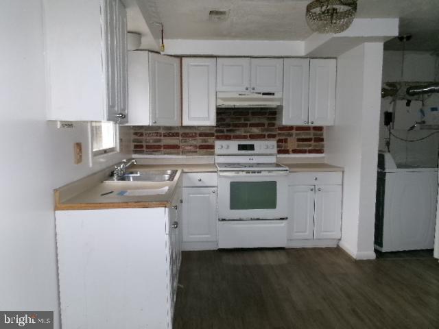 CHESTER GROVE APARTMENTS - Residential