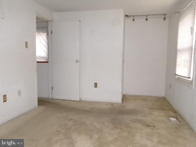 CHESTER GROVE APARTMENTS - Residential