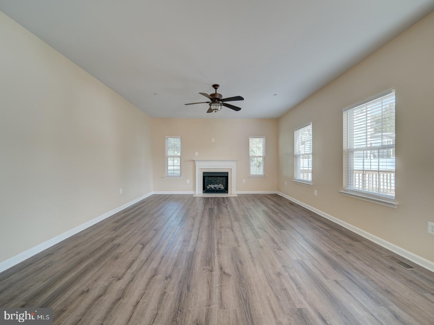 SUMMERWOOD-PLAT EIGHT> - Residential