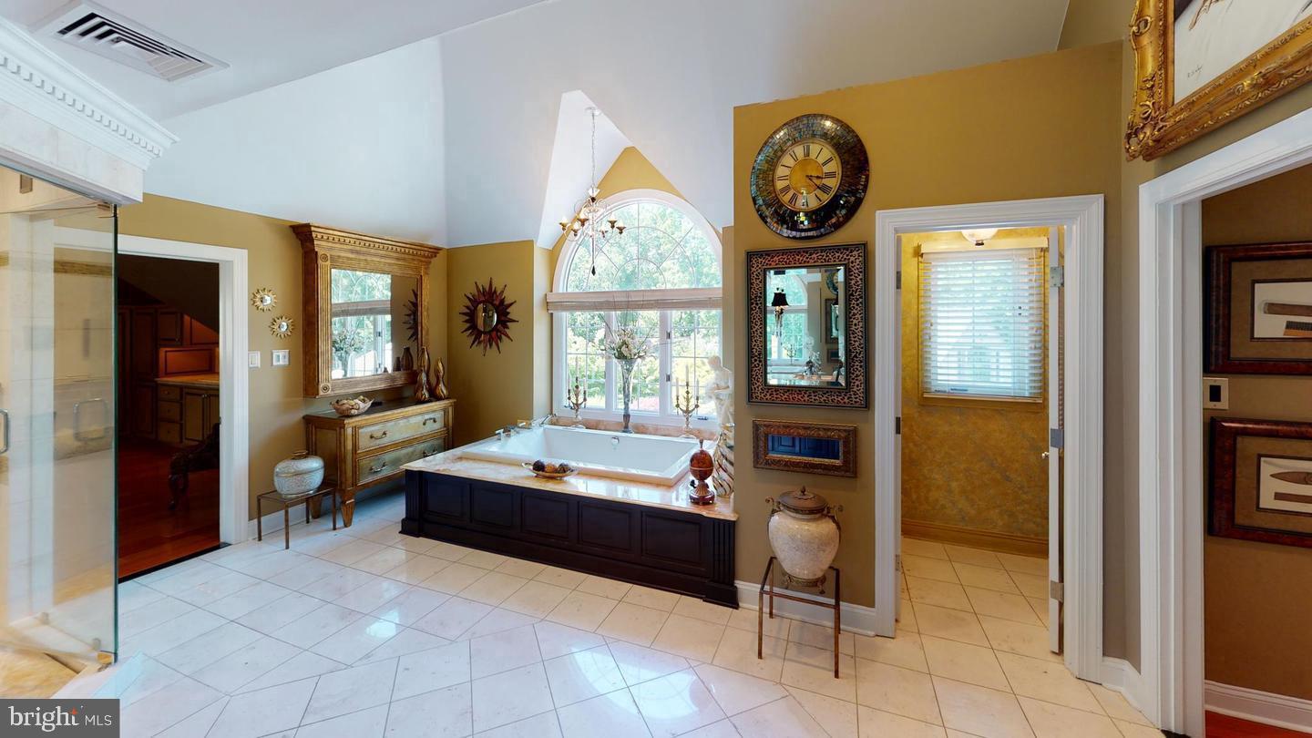 BURROWS RUN - Residential