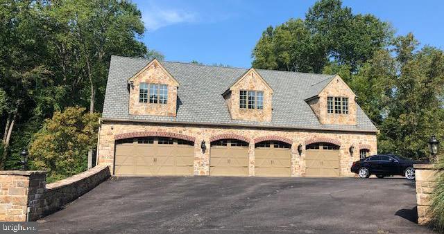 BURROWS RUN - Residential