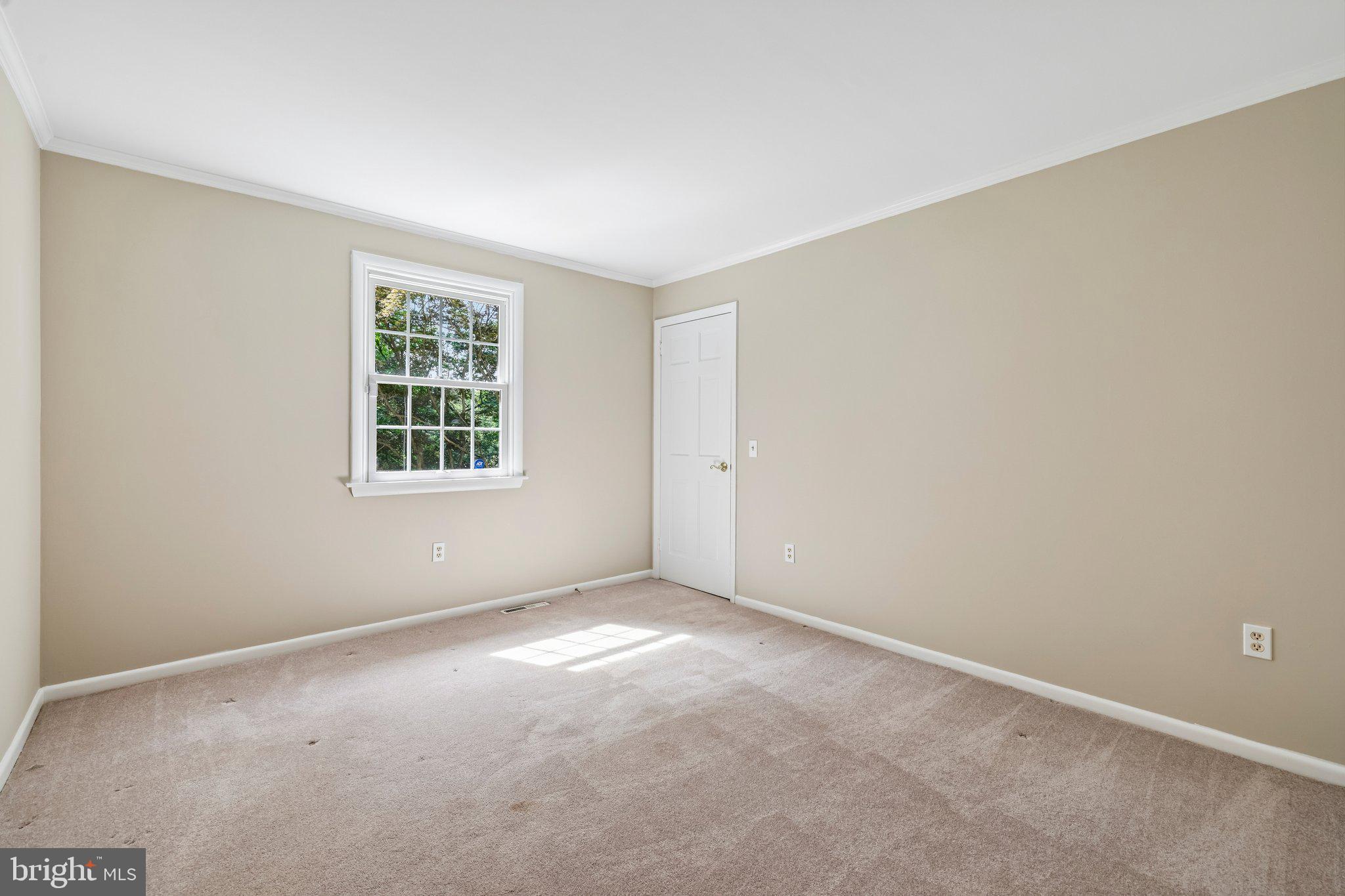 HONEYSUCKLE HILL - Residential