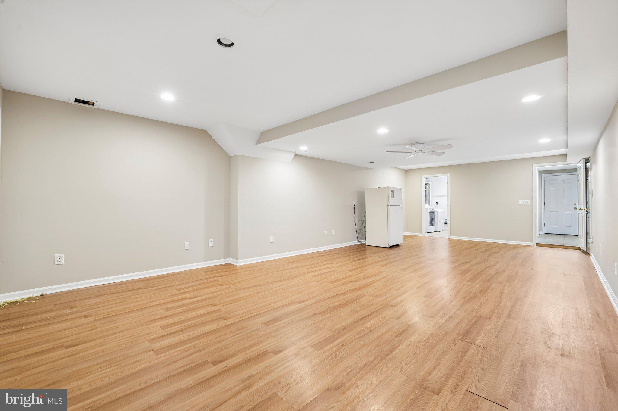 HONEYSUCKLE HILL - Residential
