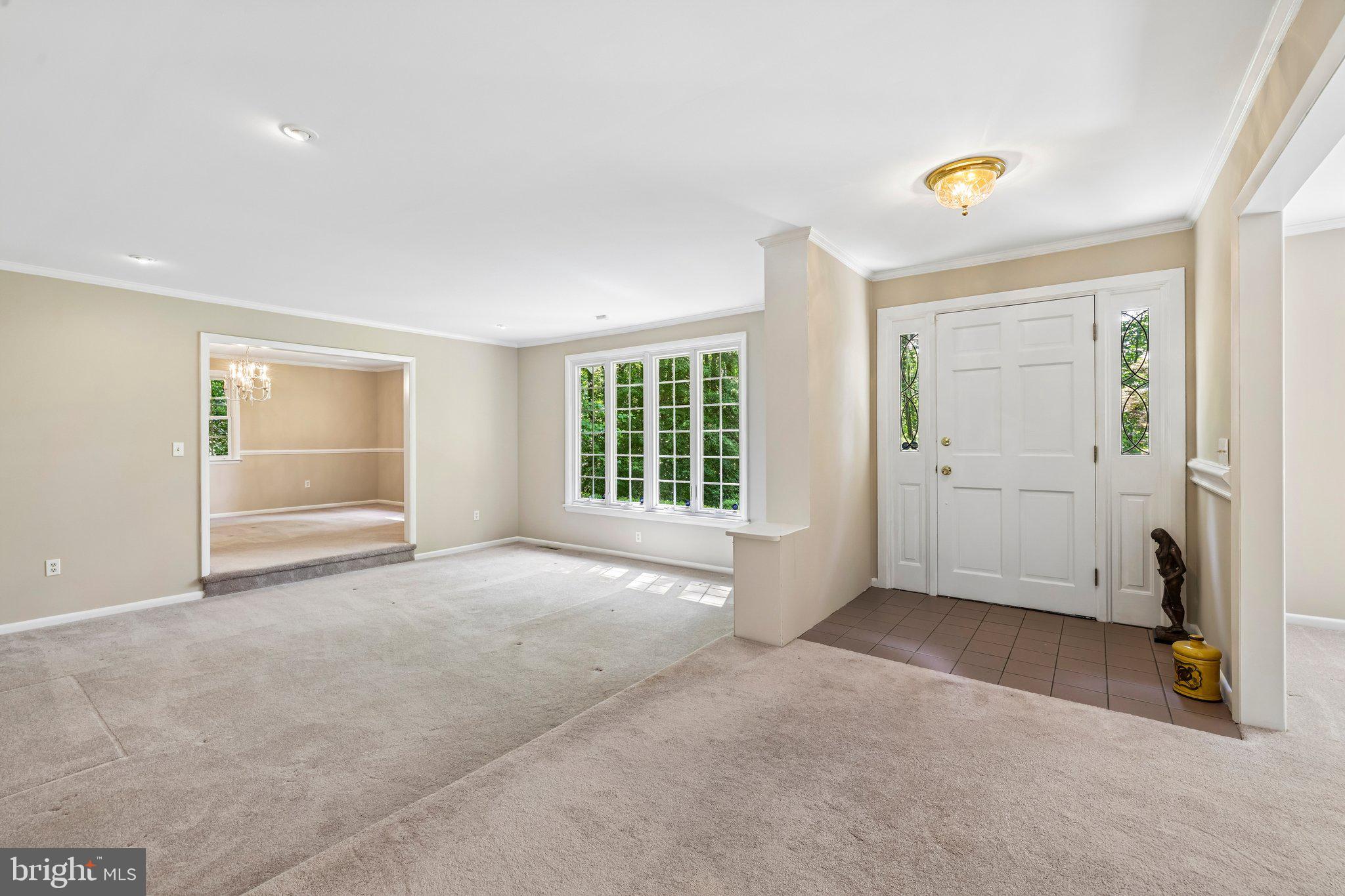 HONEYSUCKLE HILL - Residential