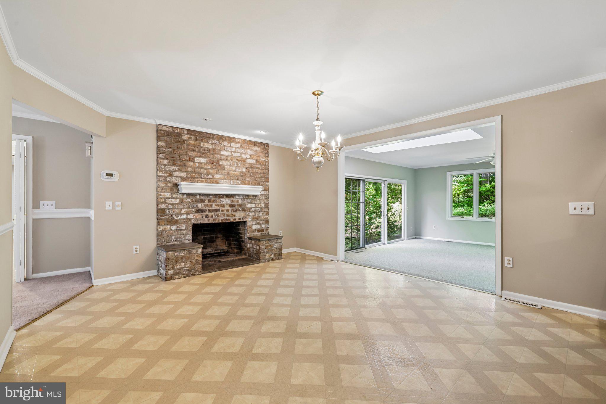 HONEYSUCKLE HILL - Residential
