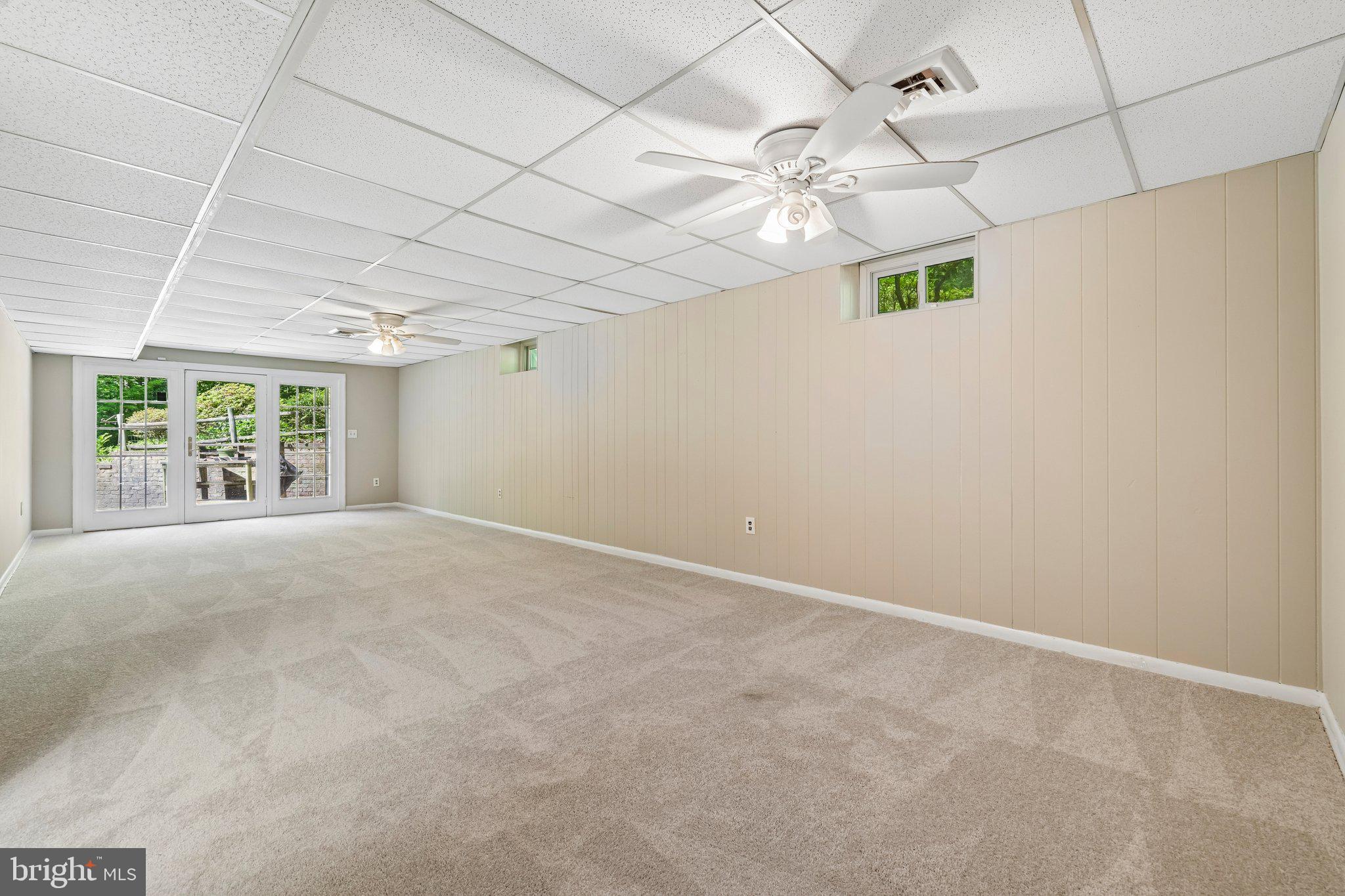 HONEYSUCKLE HILL - Residential