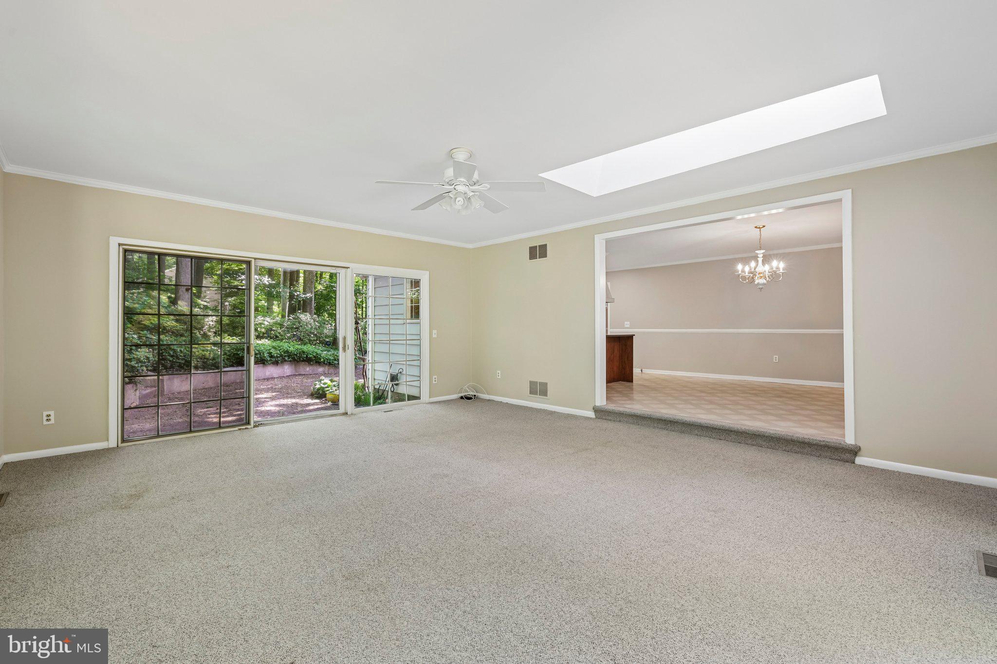 HONEYSUCKLE HILL - Residential