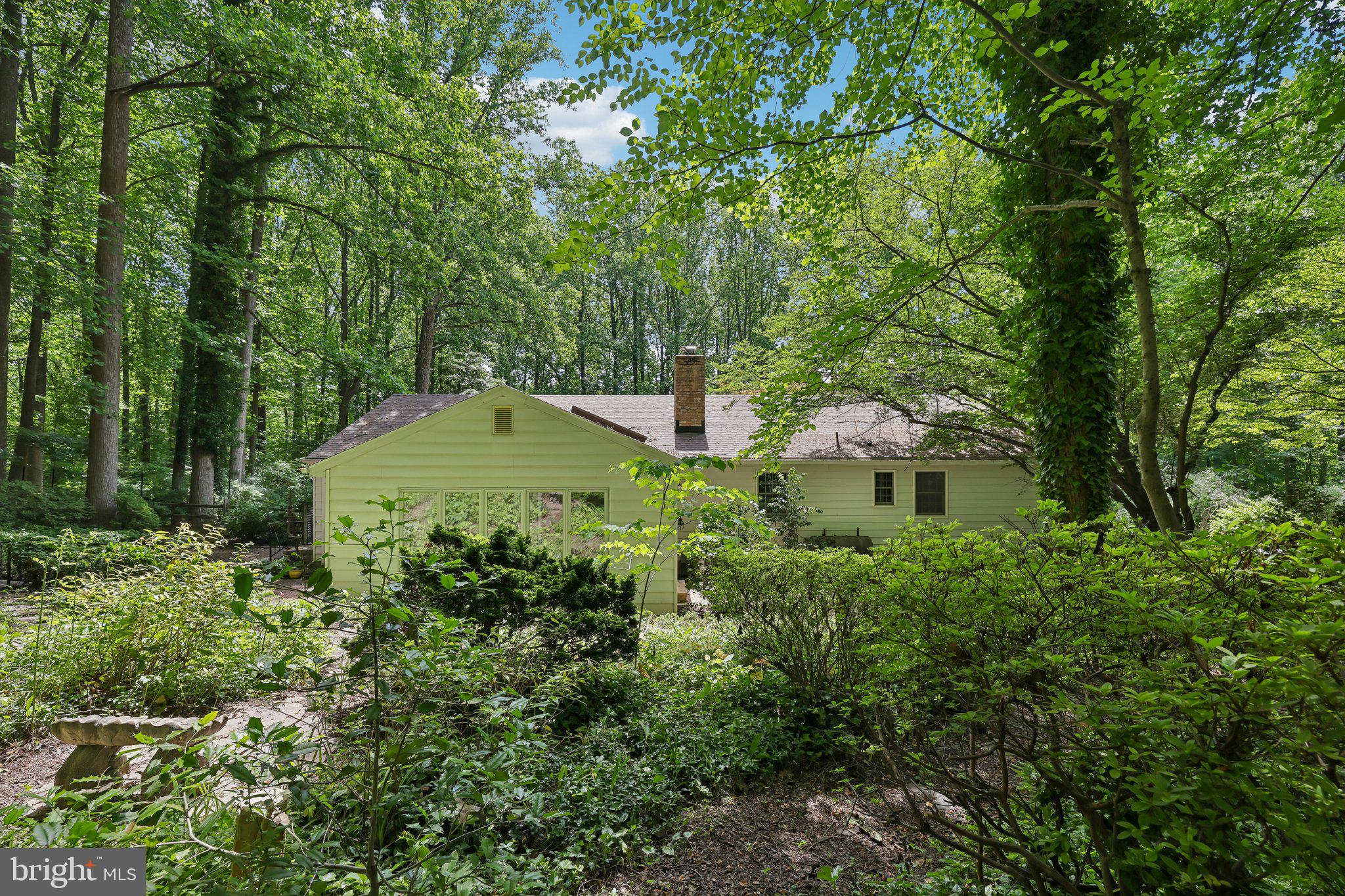 HONEYSUCKLE HILL - Residential