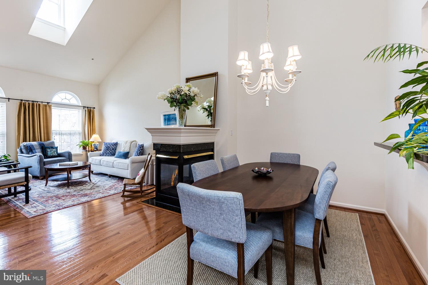 COURTYARDS AT WAVERLY WOODS EAST - Residential