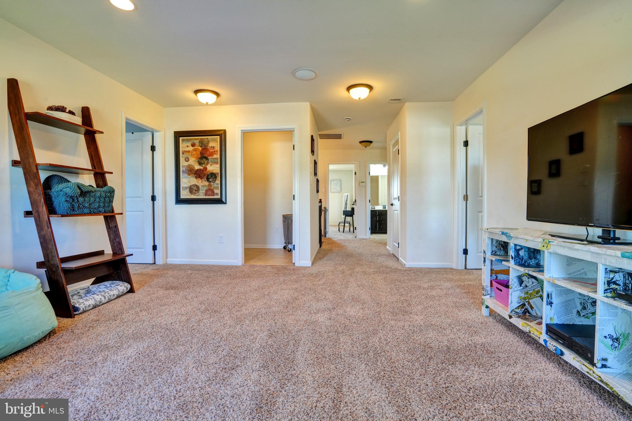 PRES AT MONTGOMERY - Residential