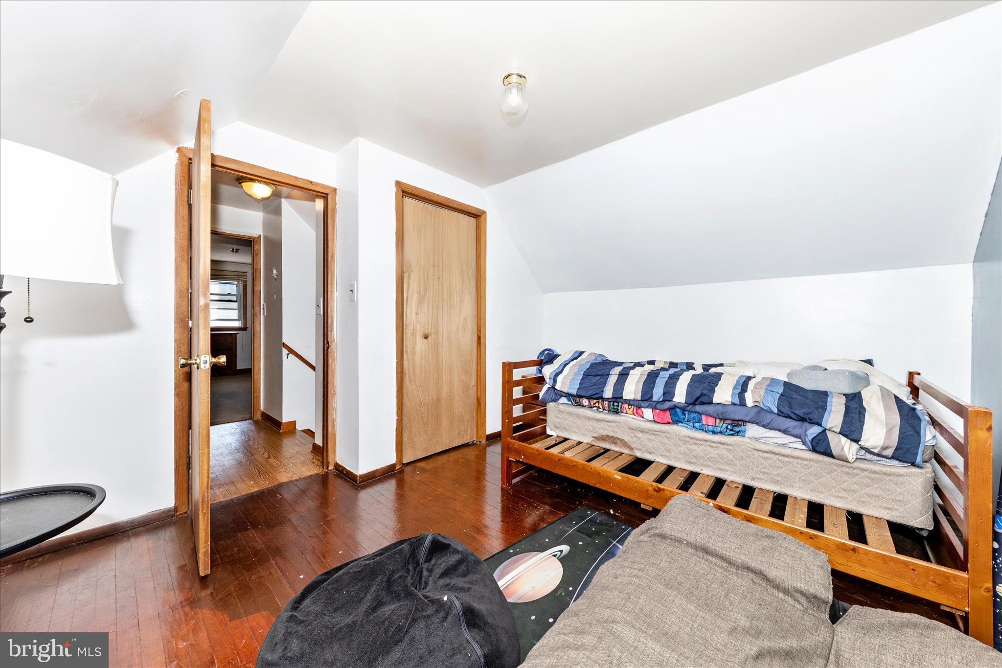 CAMELOT - Residential