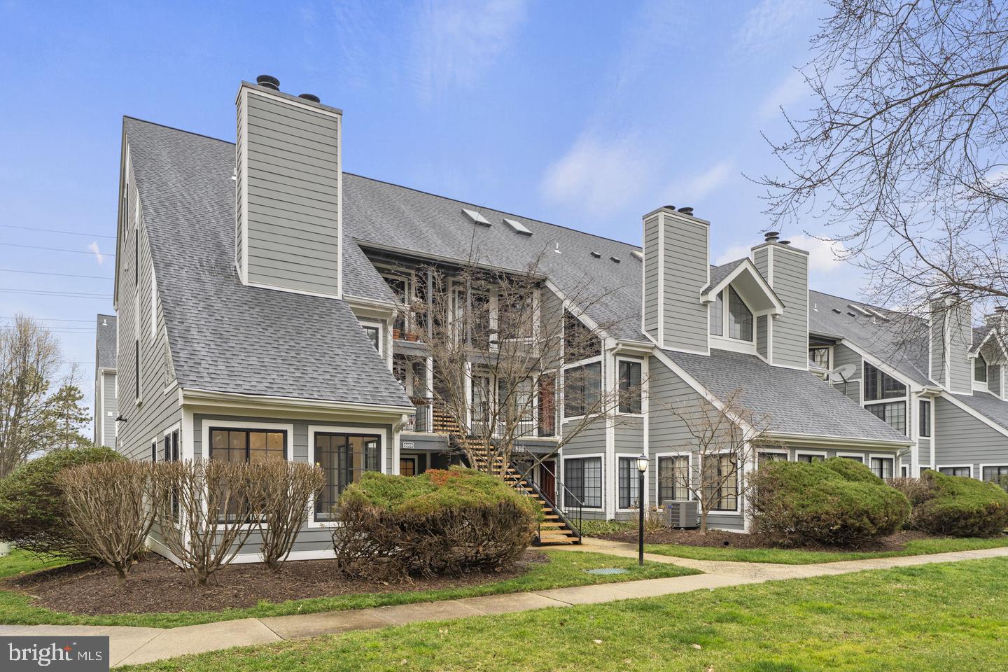 Discover comfort and convenience in this spacious 2-bedroom, 1-bath ground-floor condo nestled in the sought-after Kingstowne/Franconia area of Alexandria. As you step inside, you're greeted by gleaming hardwood floors, soaring high ceilings, and a wood-burning fireplace—the perfect spot to unwind with a morning coffee or evening book.

The updated kitchen features modern stainless appliances, ample countertop space, and a pantry—ideal for both everyday meals and entertaining. Full-size washer and dryer are conveniently located just steps from the primary bedroom.

This community offers top-tier amenities, including a gym, clubhouse, outdoor pool, and even tennis and basketball courts—plus a playground for the little ones.

Situated for ease of travel, you're just minutes from:

I‑495/Capital Beltway and I‑395, offering swift commutes across Northern Virginia and into DC 

Van Dorn Street (Blue Line) metro station, just a quick drive away 

Franconia–Springfield (Blue Line) and Eisenhower Avenue (Yellow Line) stations nearby 

Convenient to shopping, dining, Amazon grocery, and minutes from historic Old Town Alexandria, this home places urban amenities within easy reach 

Assigned to the Fairfax County public school district—Lane Elementary and Hayfield Secondary—this unit blends suburban peace with urban convenience. Ideal for professionals, families, or anyone seeking a turnkey, amenity-rich lifestyle in Northern Virginia.