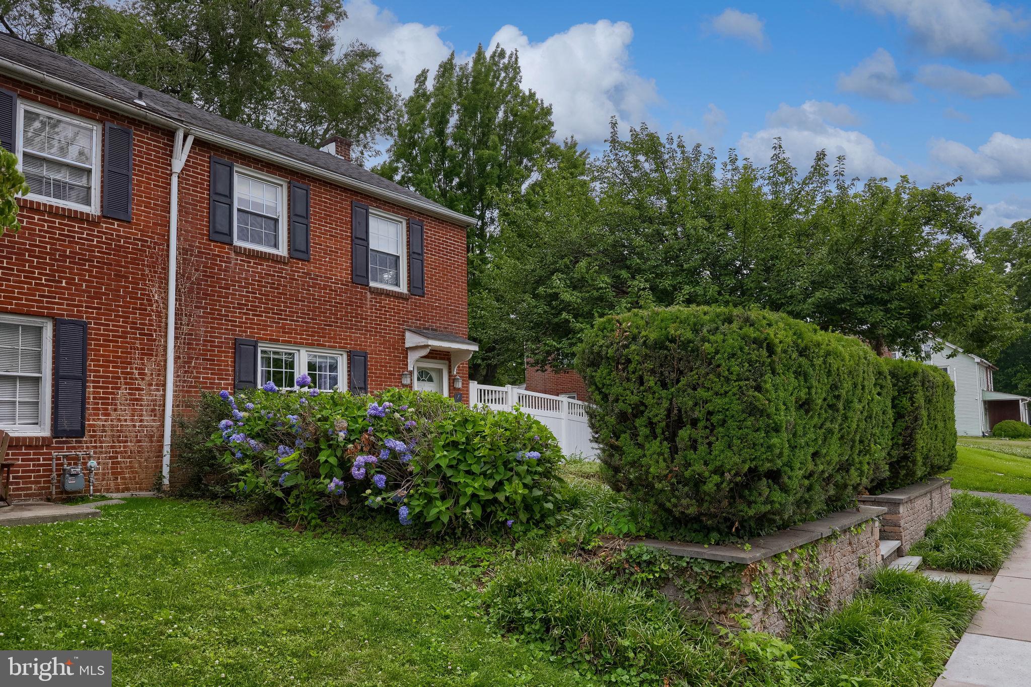 LANCASTER - Residential