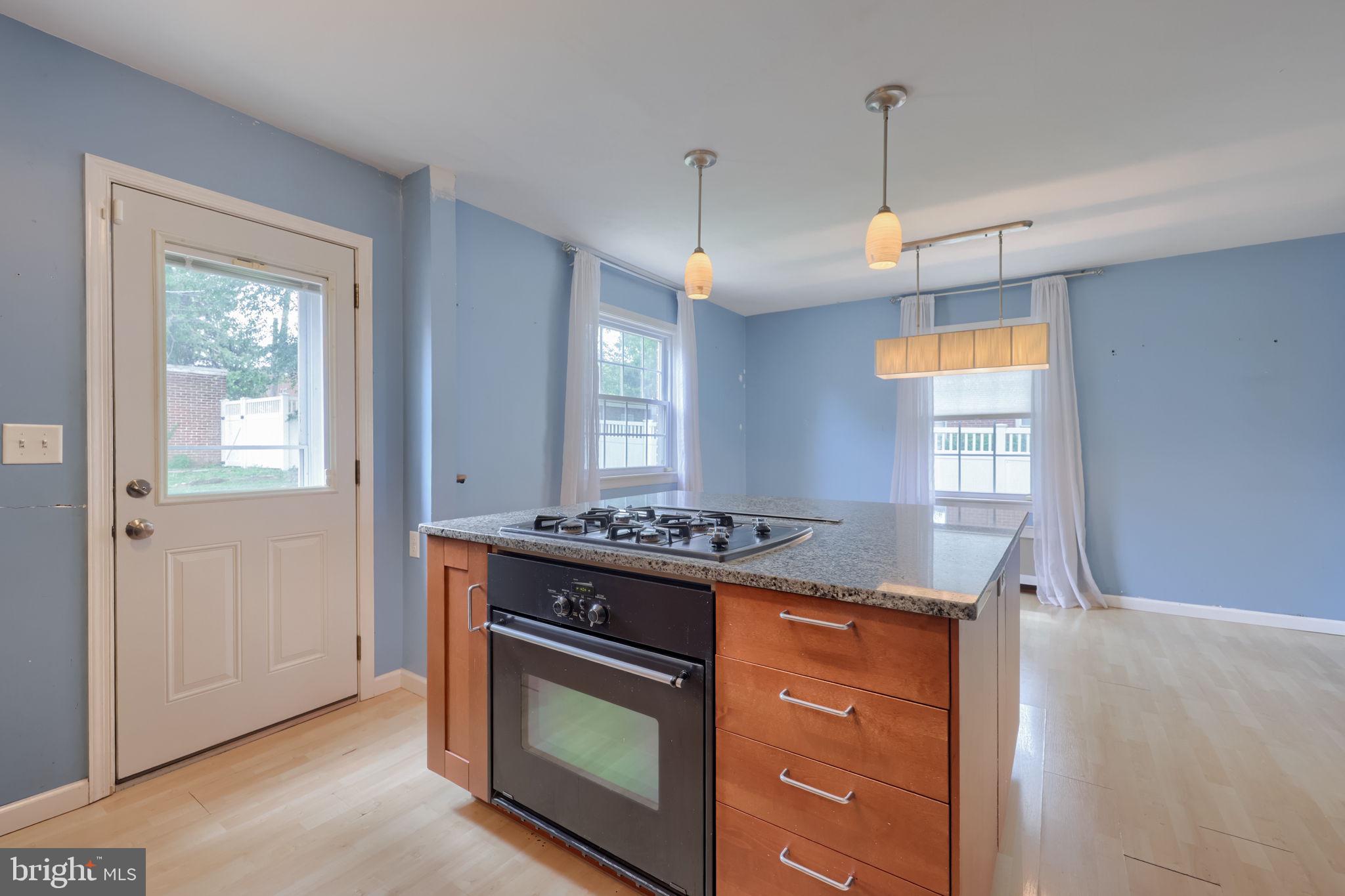 LANCASTER - Residential