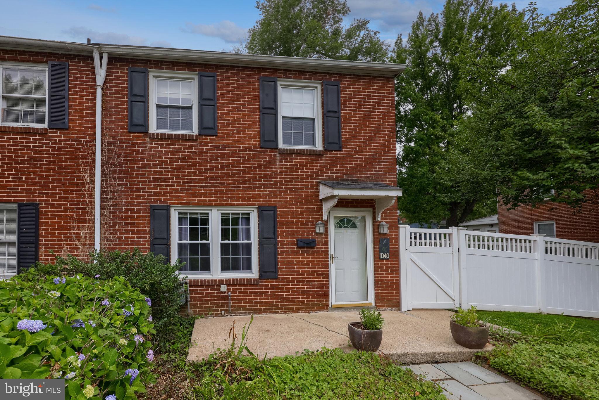 LANCASTER - Residential