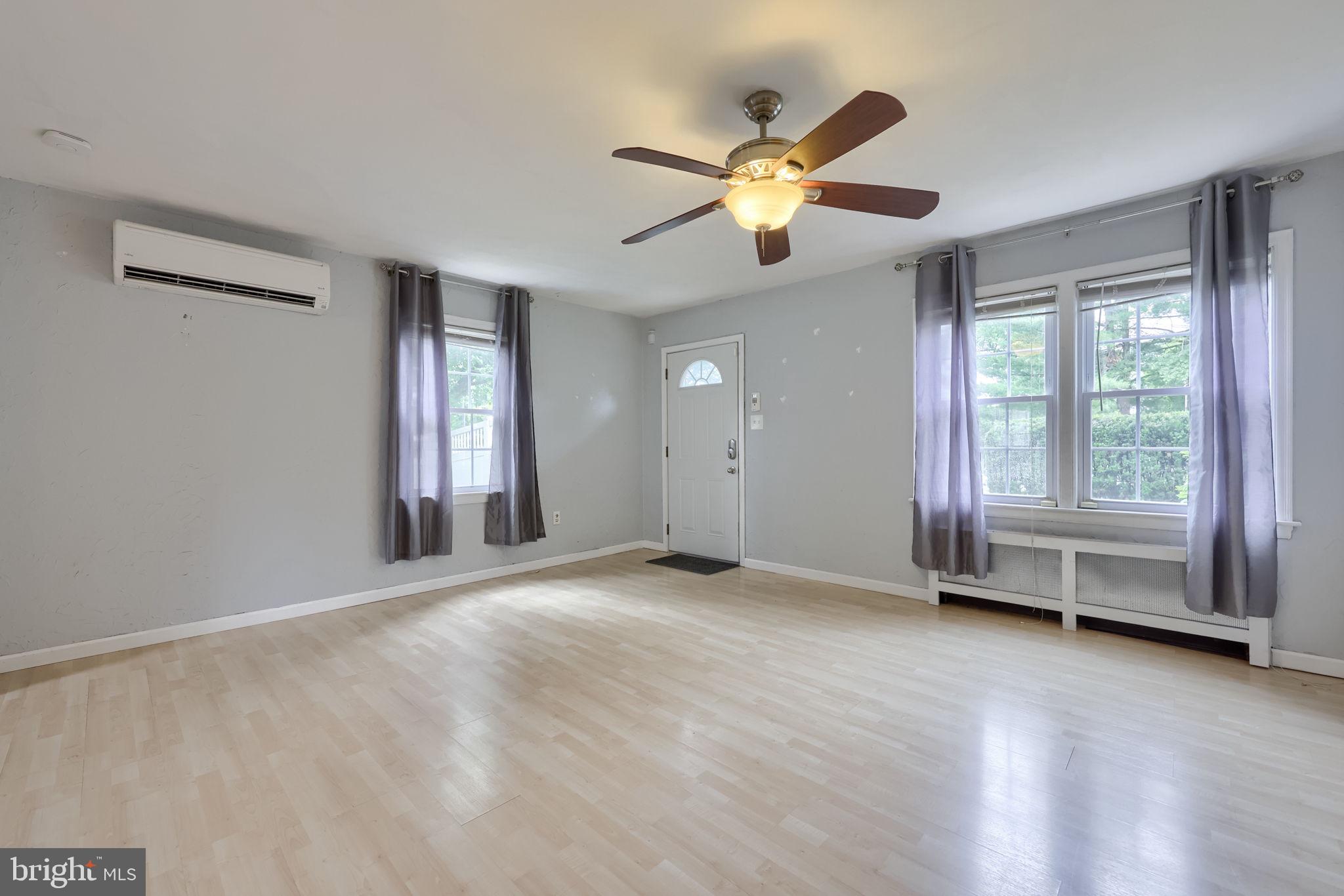 LANCASTER - Residential