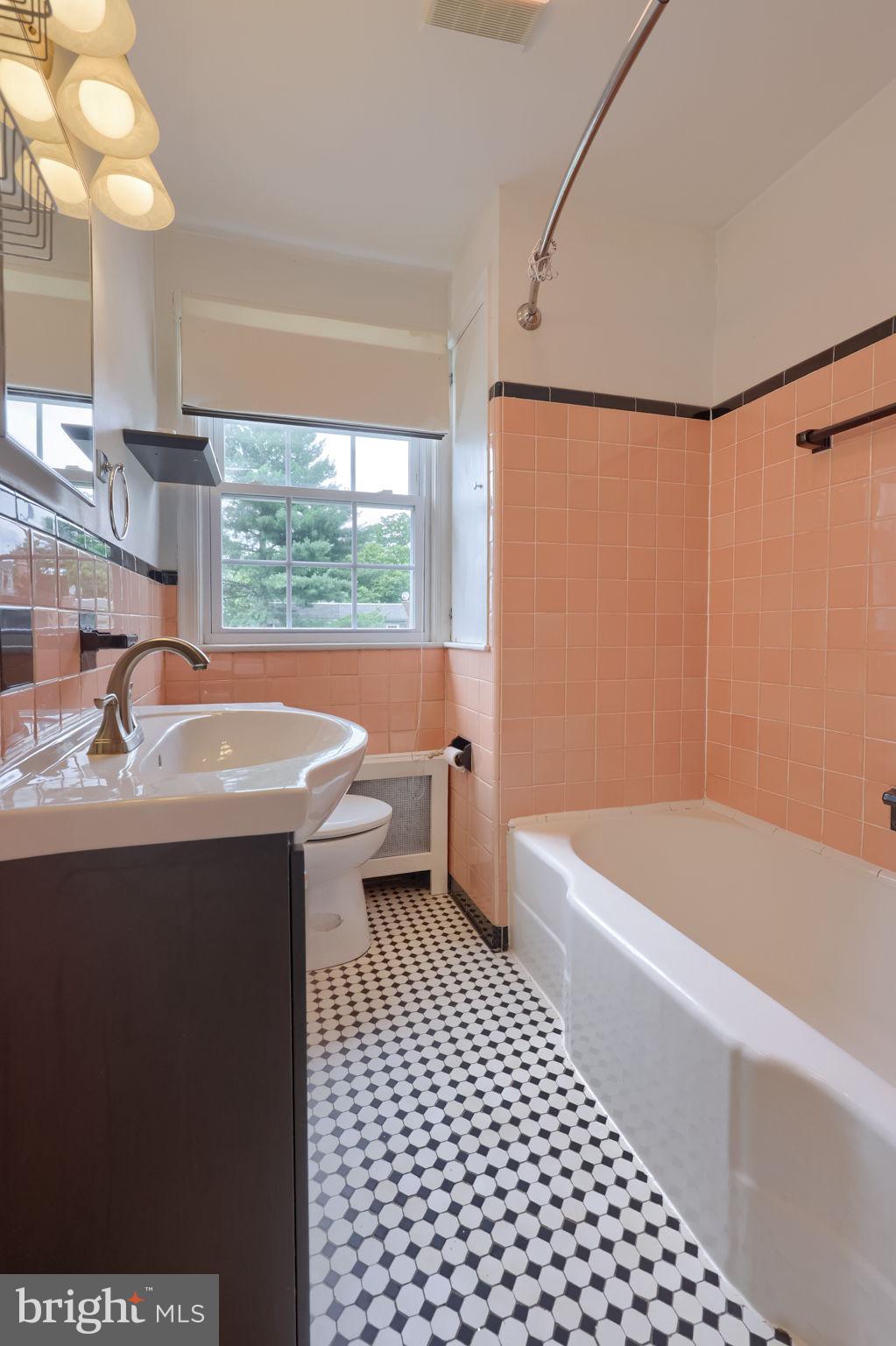 LANCASTER - Residential