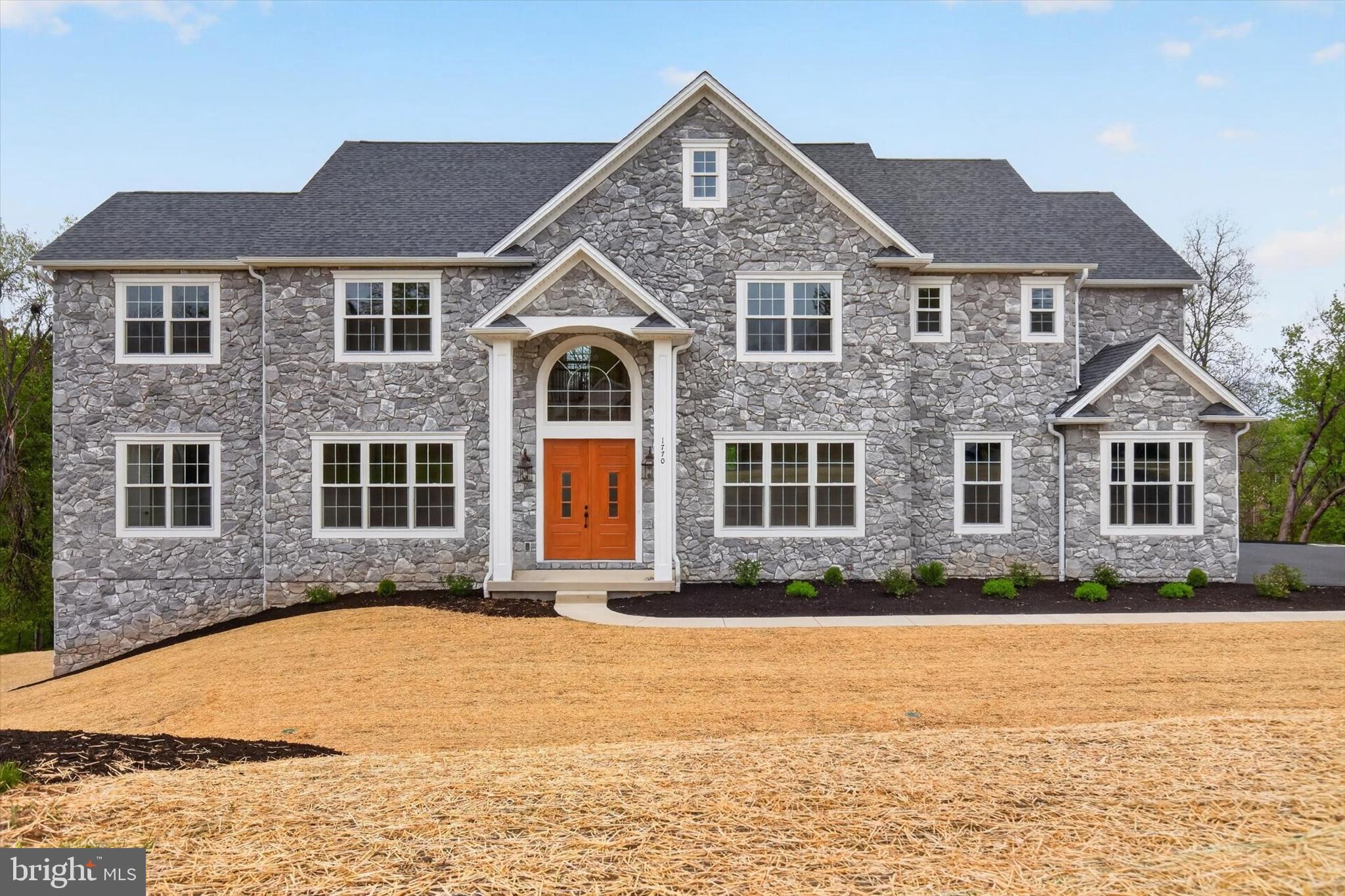 PINEHURST HILLS - Residential