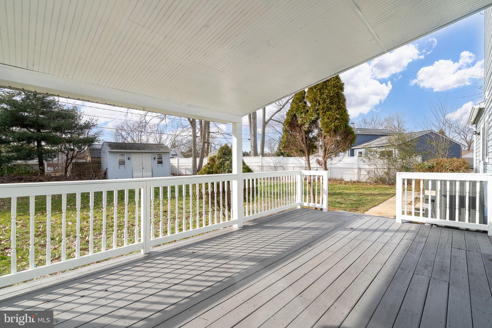 EDGE MEAD - Residential