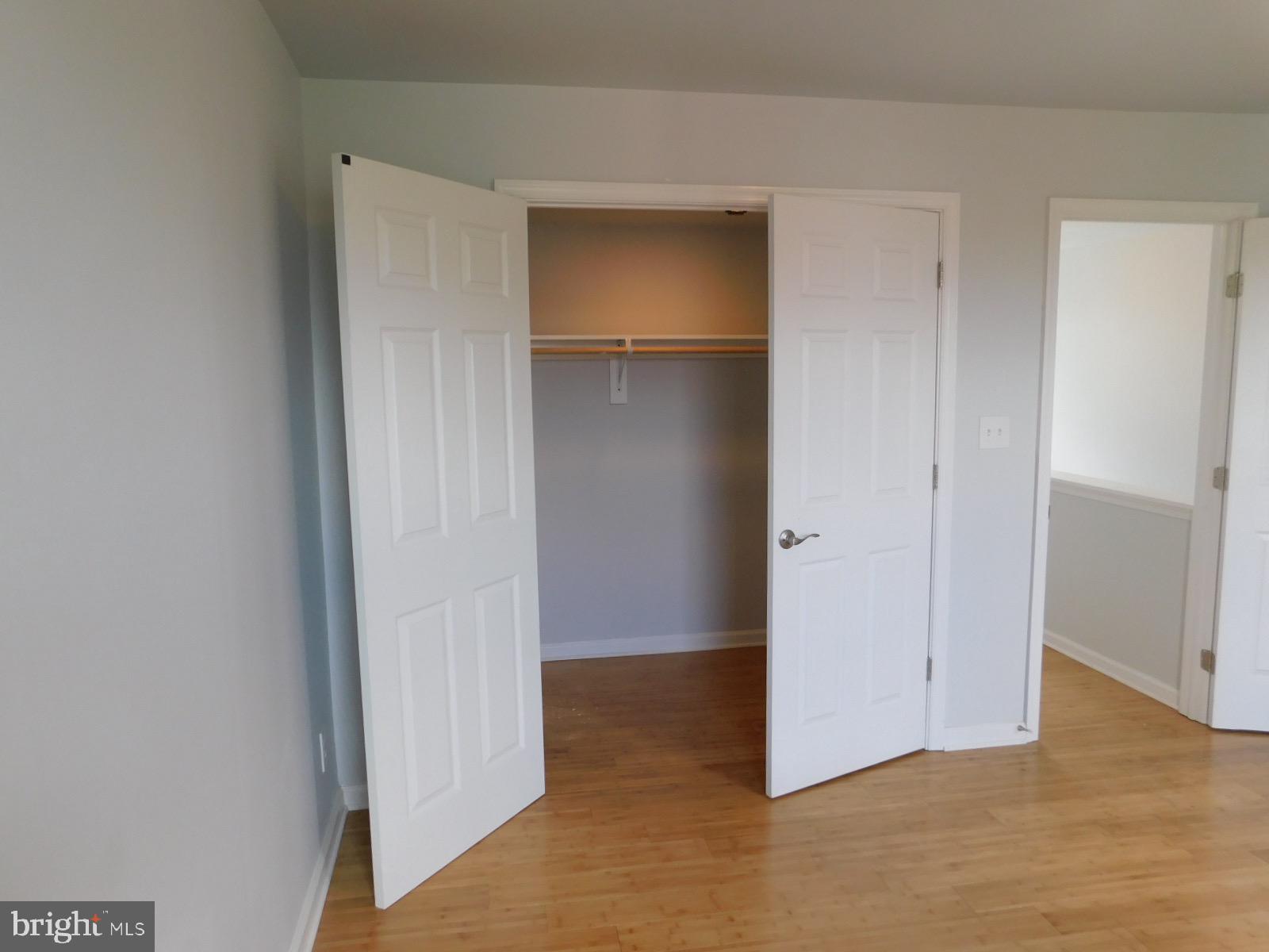 SHARSWOOD - Residential
