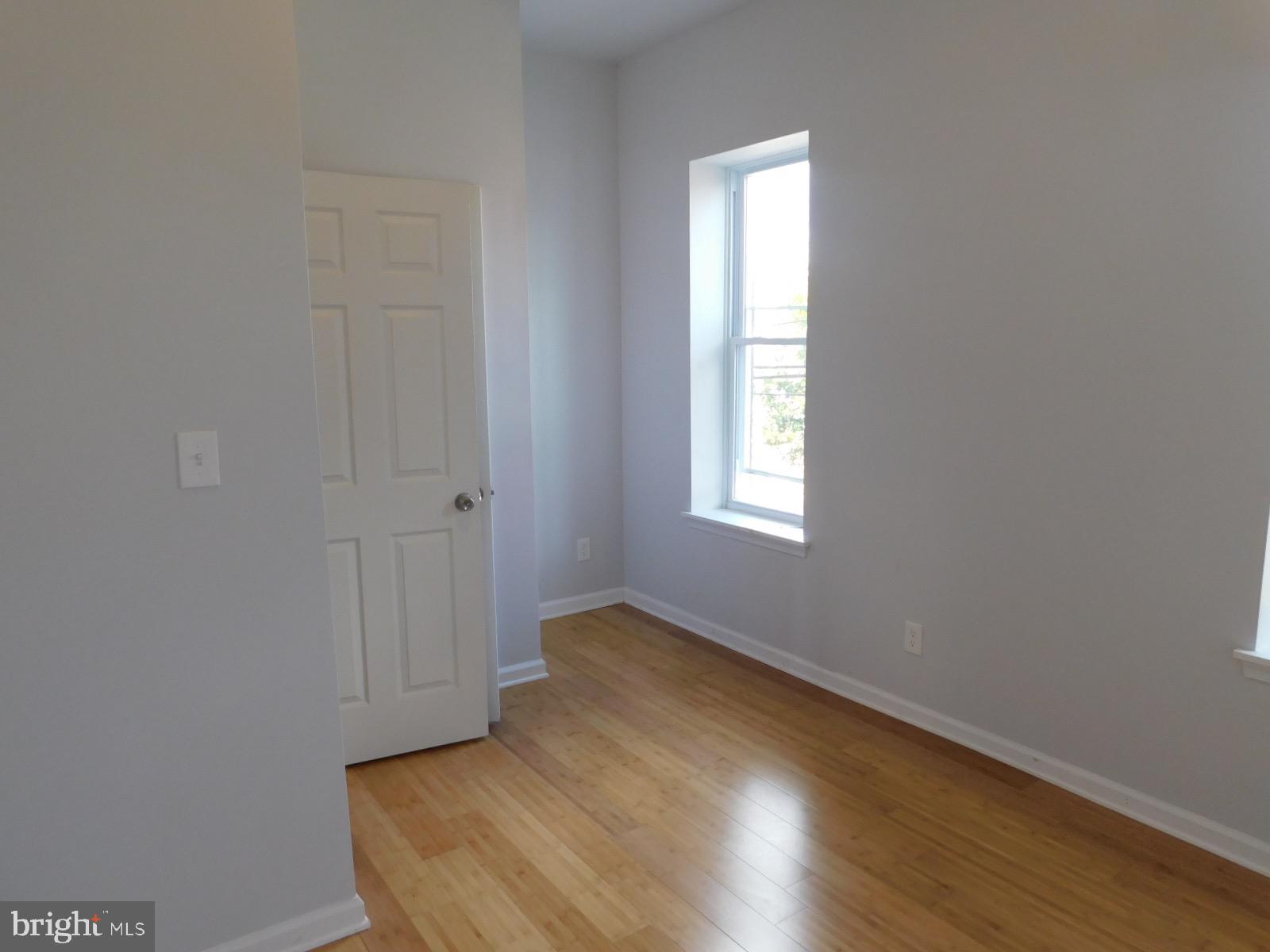 SHARSWOOD - Residential