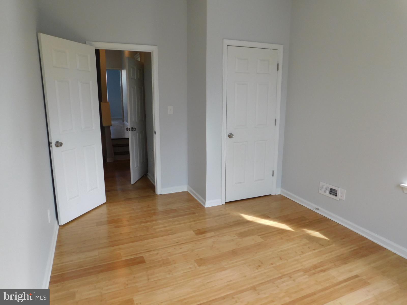 SHARSWOOD - Residential