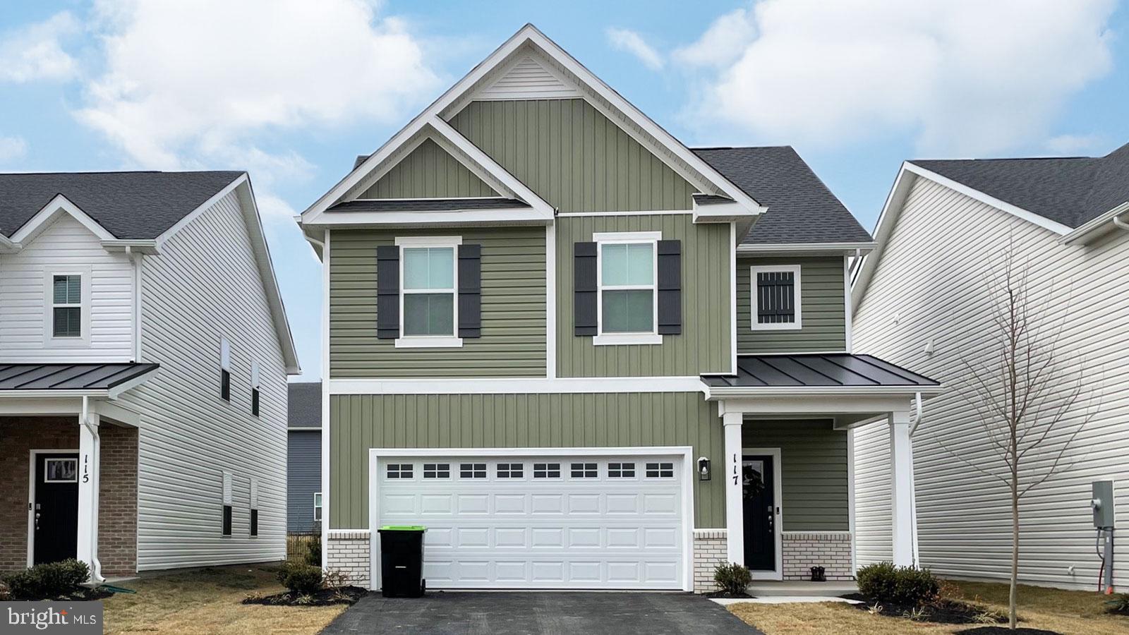RETREAT AT WINDING CREEK - Residential