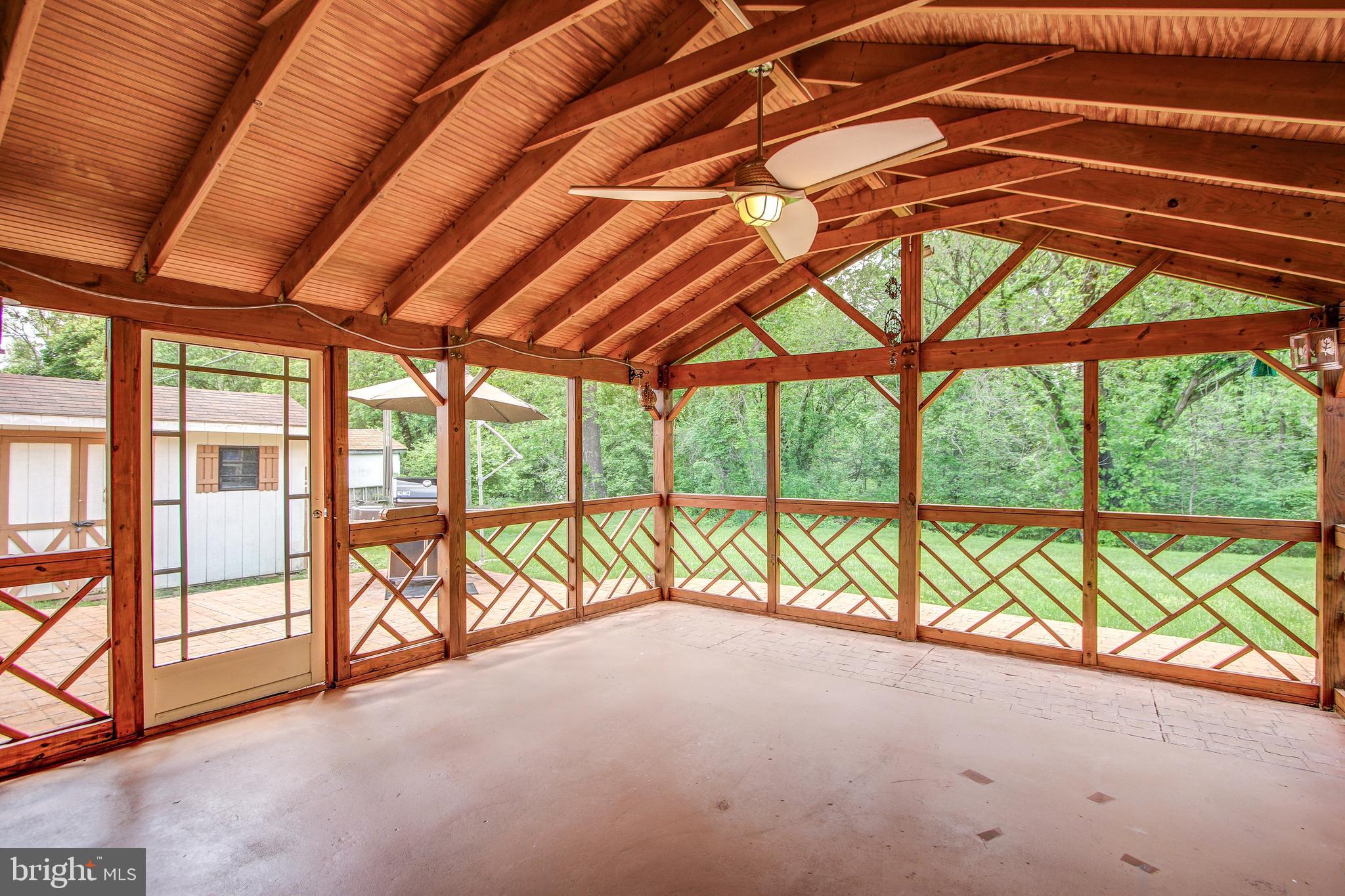 POINTER RIDGE - Residential