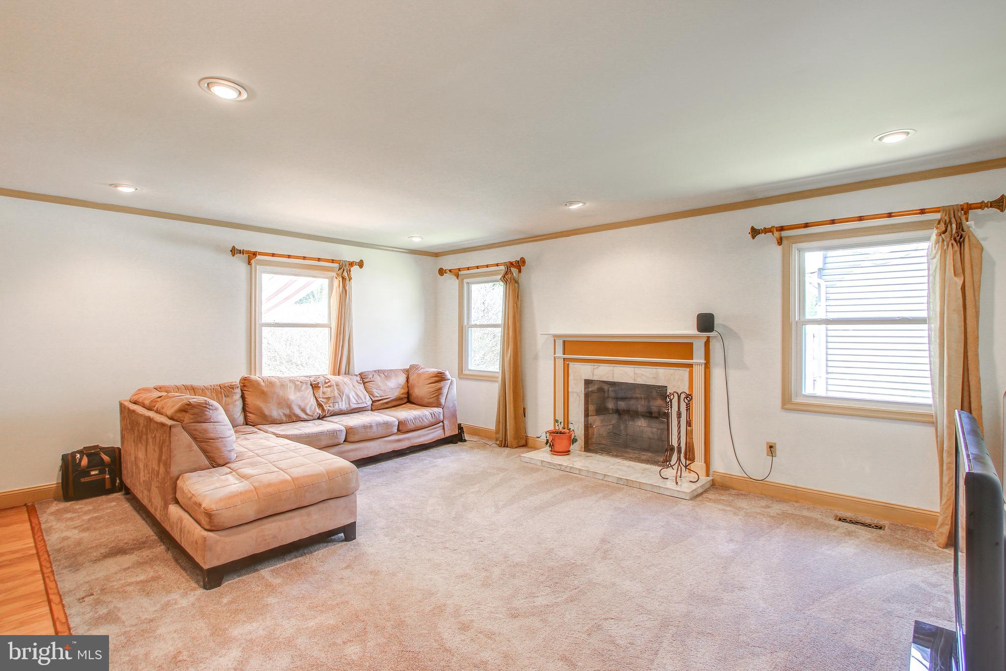 POINTER RIDGE - Residential