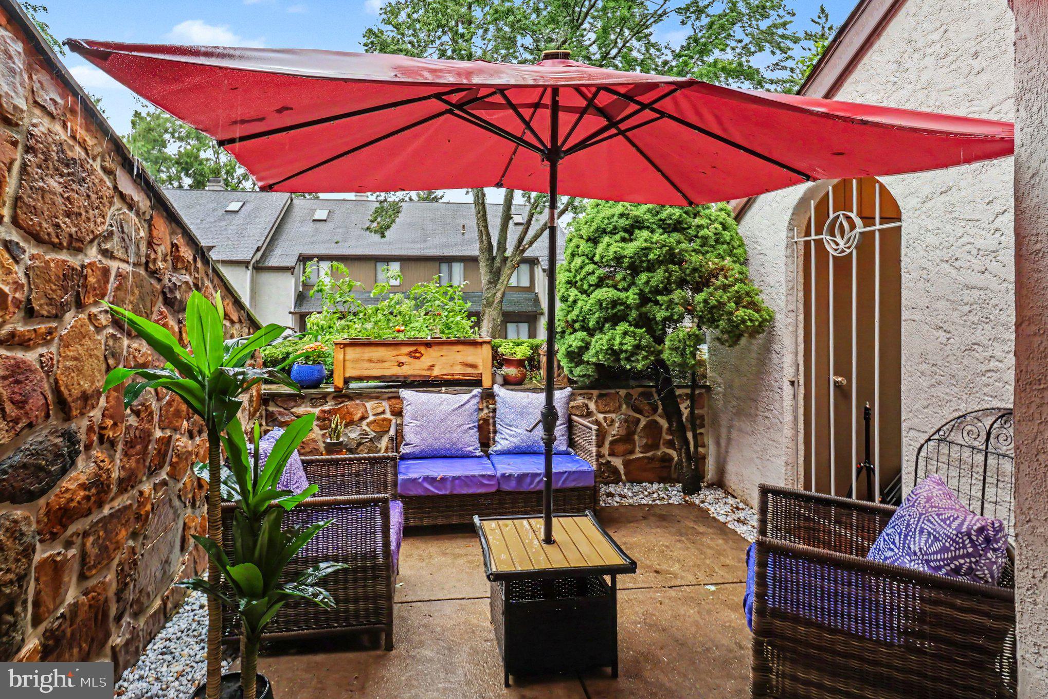 PINE CREST - Residential