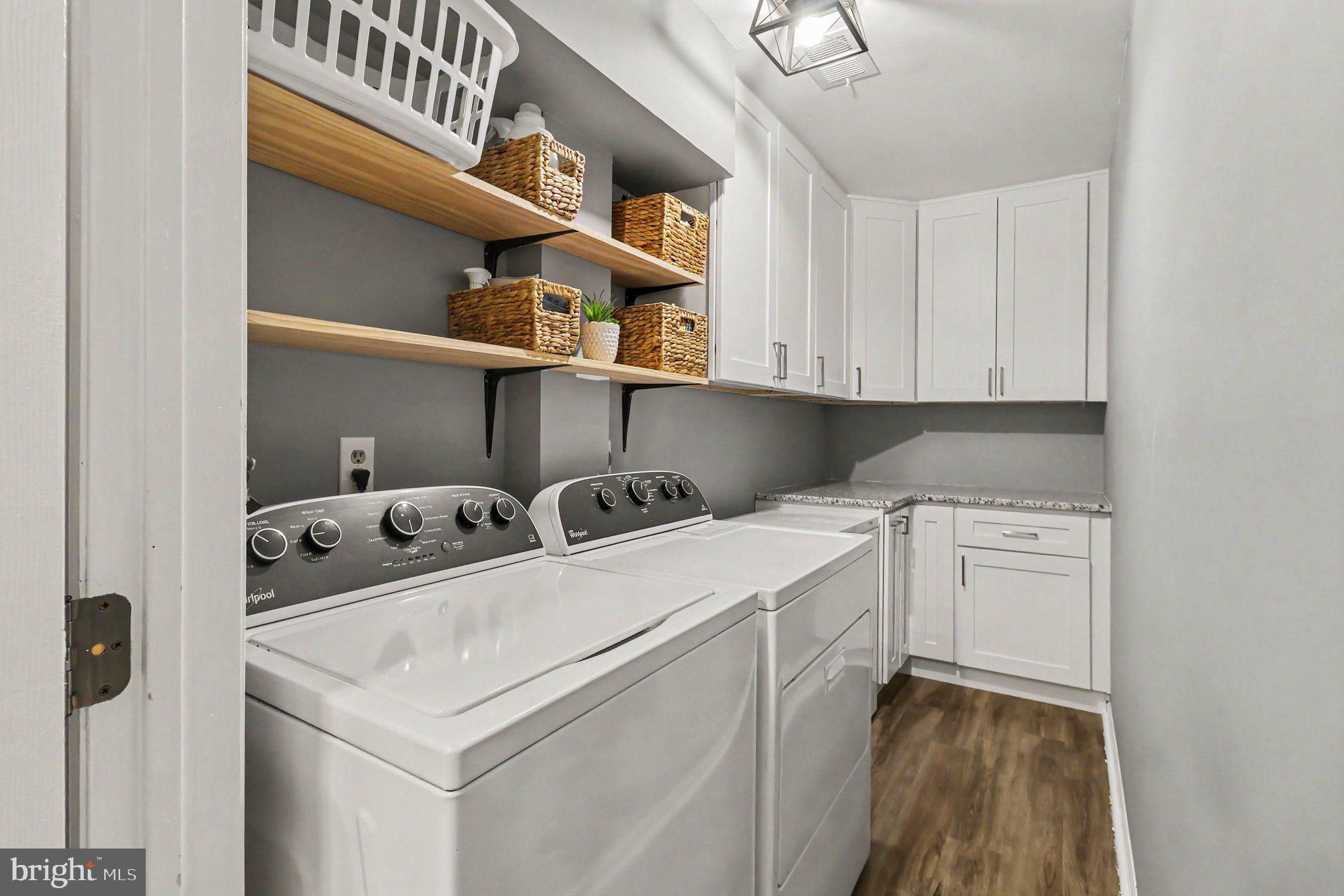 PINE CREST - Residential