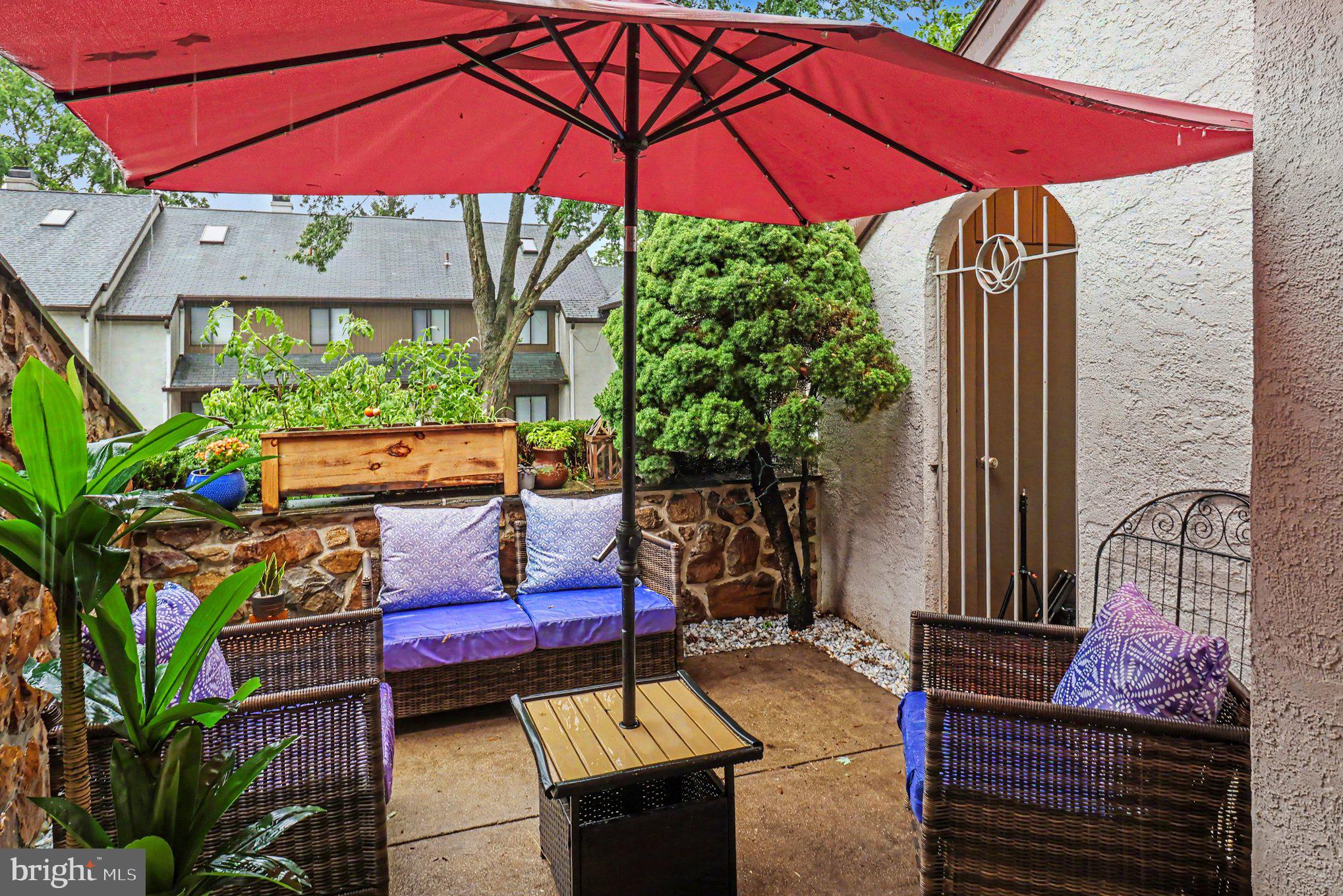 PINE CREST - Residential