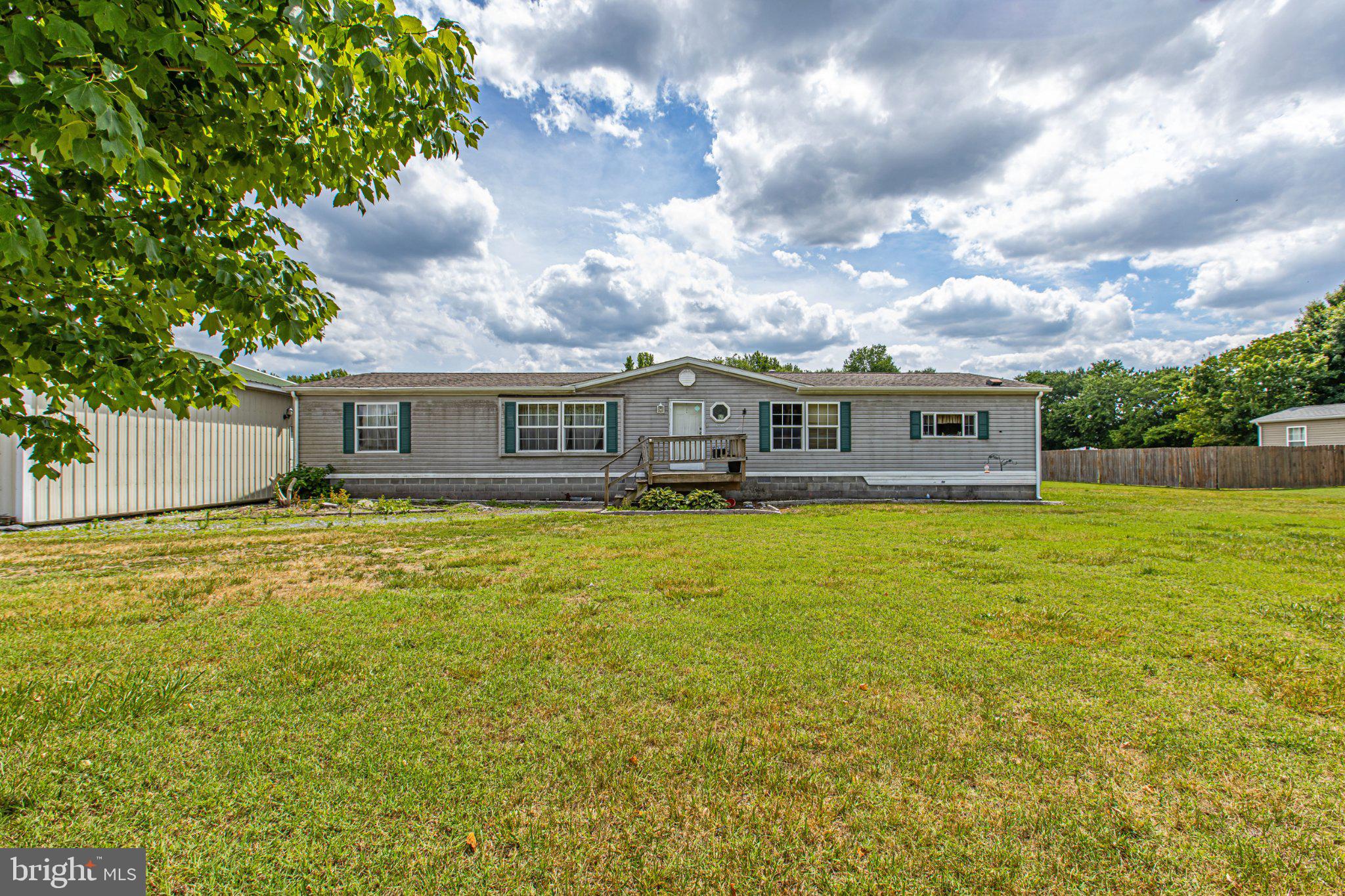 AMBER MEADOWS - Residential