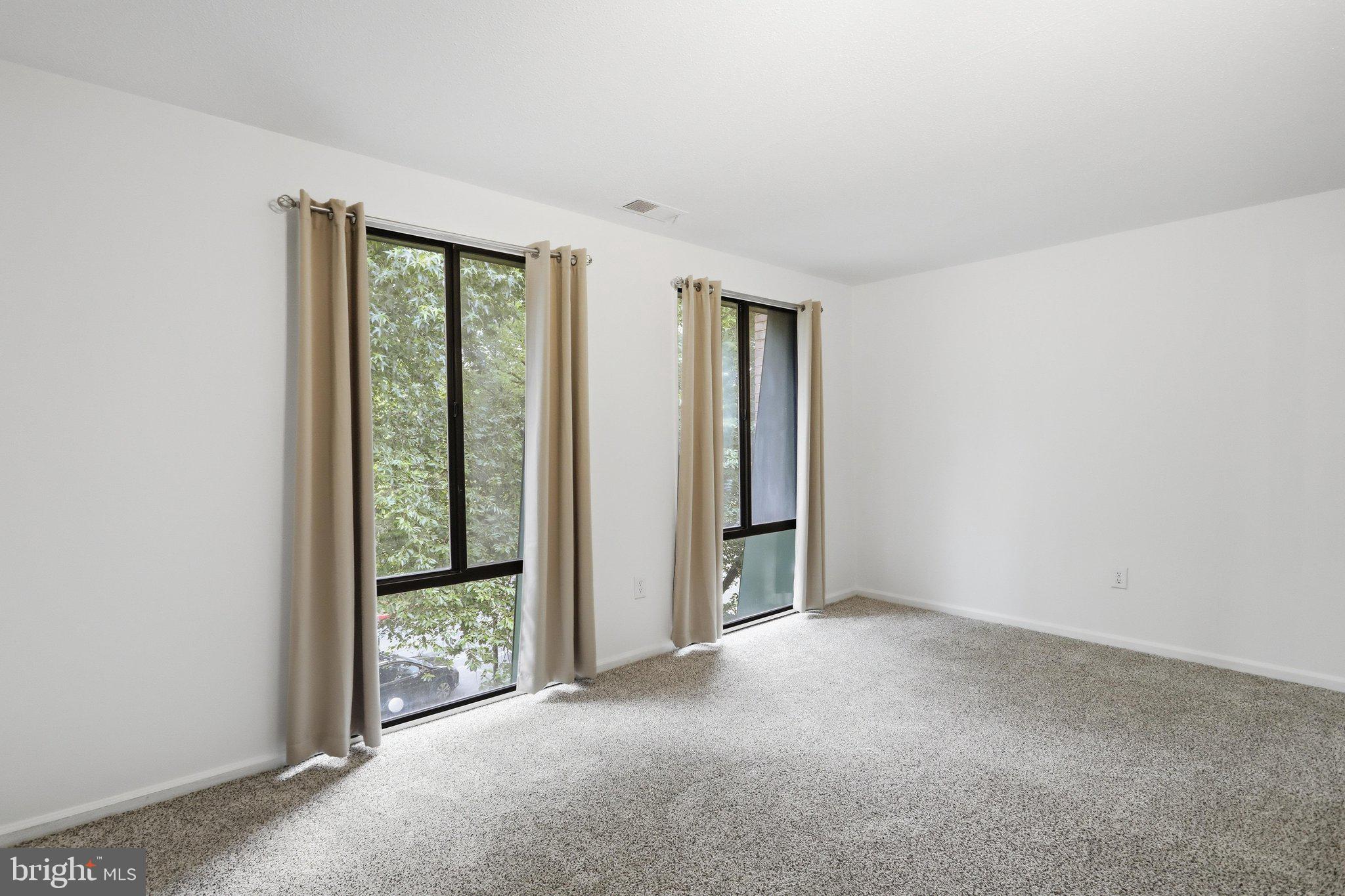WOODCREST - Residential