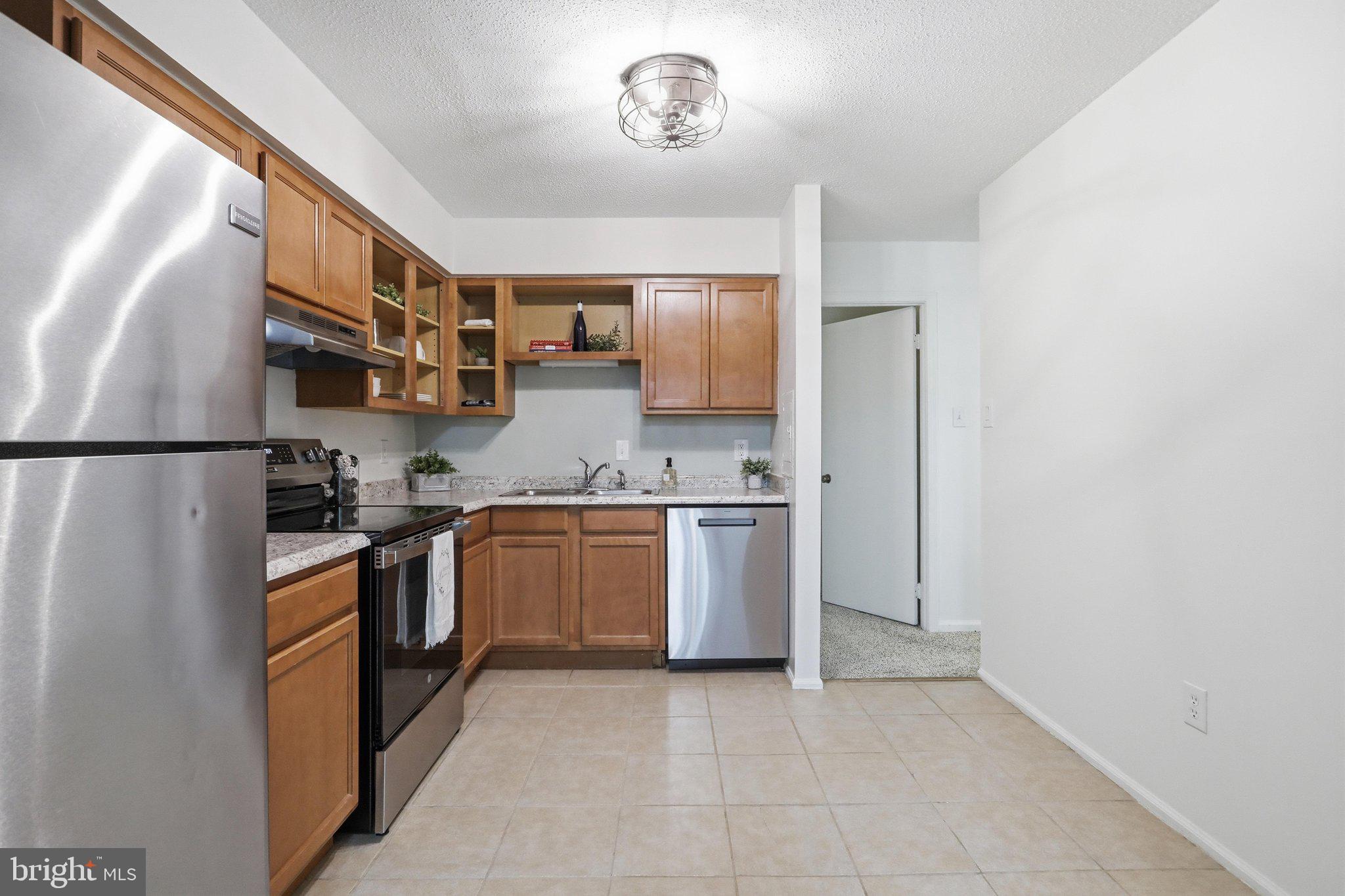 WOODCREST - Residential