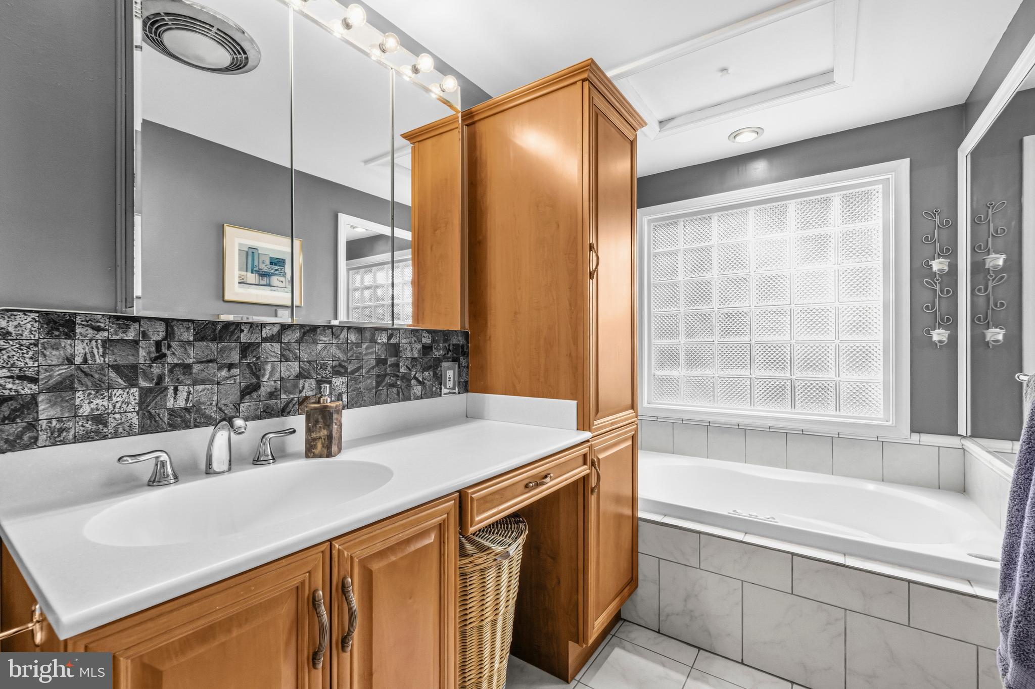 DORSEY HALL - Residential