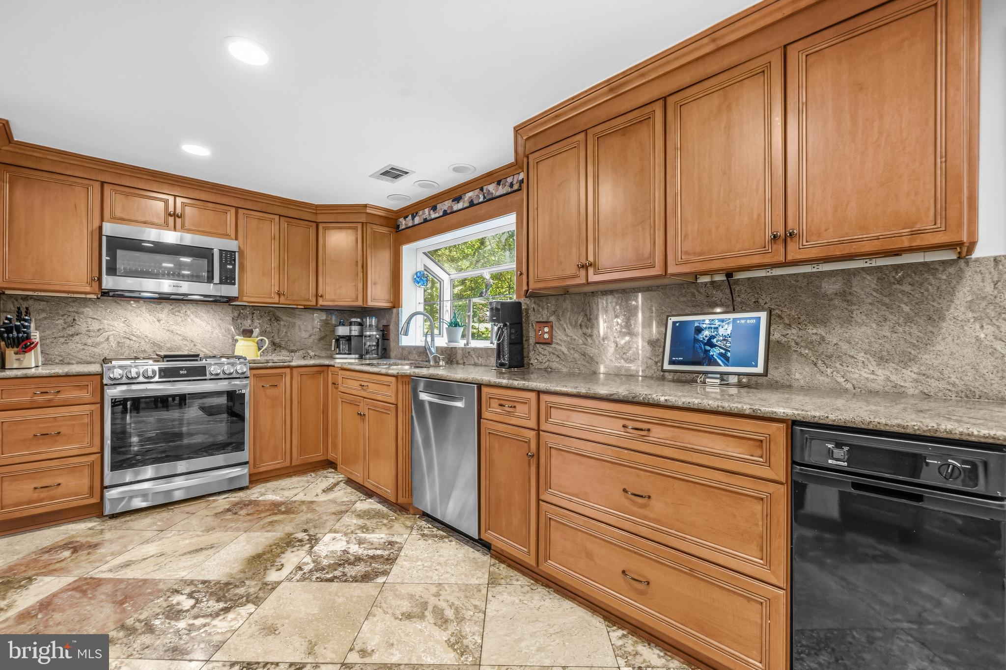DORSEY HALL - Residential