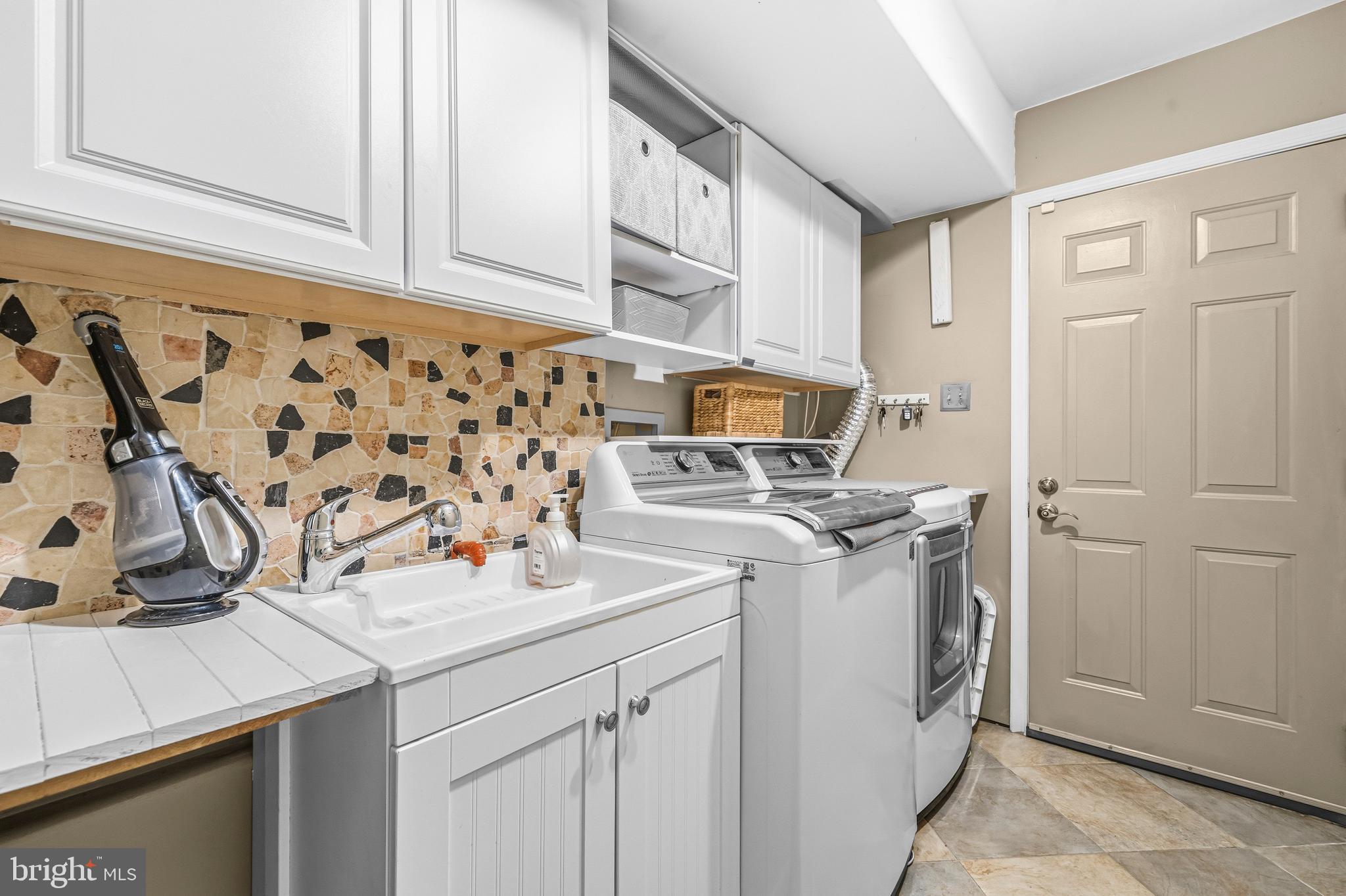 DORSEY HALL - Residential